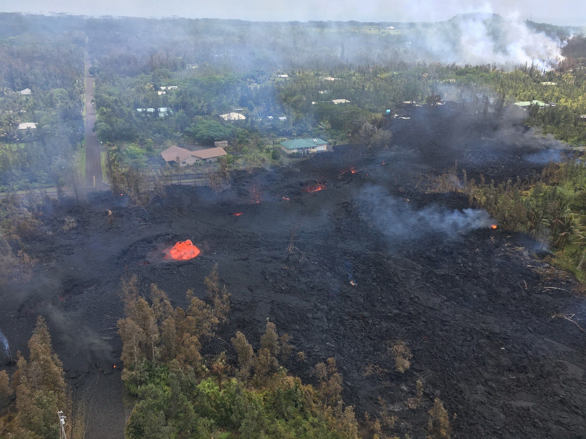 Kilauea-volcano-7 Ford Mustang Is No Match For Hawaii’s Kilauea Volcano