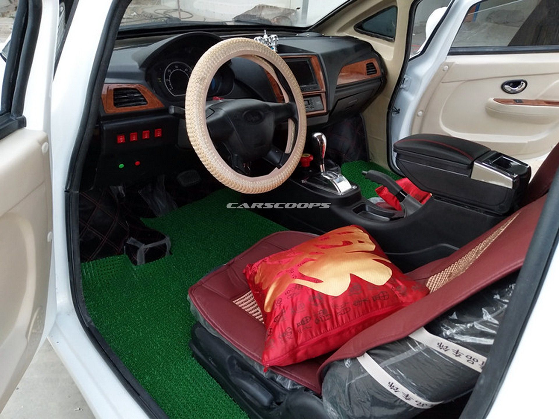 These Bugatti Chiron, Lamborghini And Audi R8 Chinese Clones Will Cost You As Little As $5,000