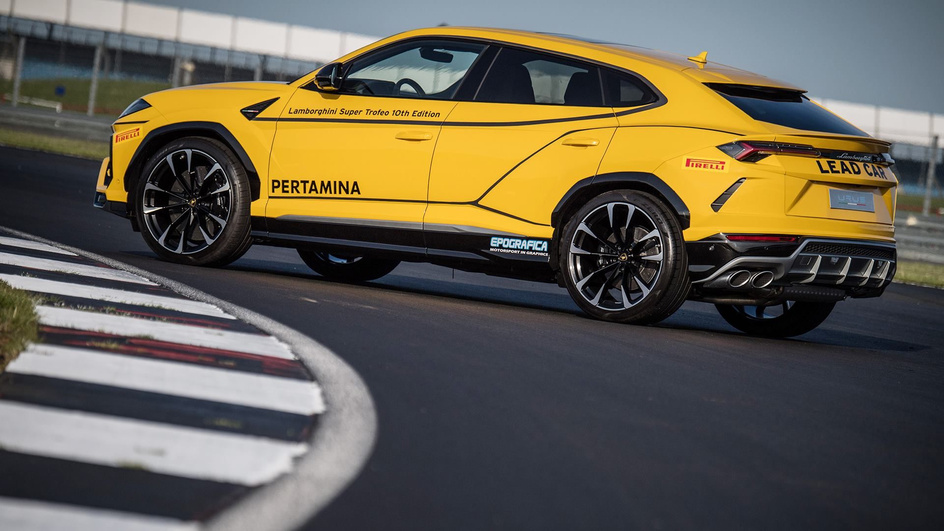 Lamborghini-Urus-Super-Trofeo-Lead-Car-2 Lamborghini Urus Is The New Super Trofeo Lead Car