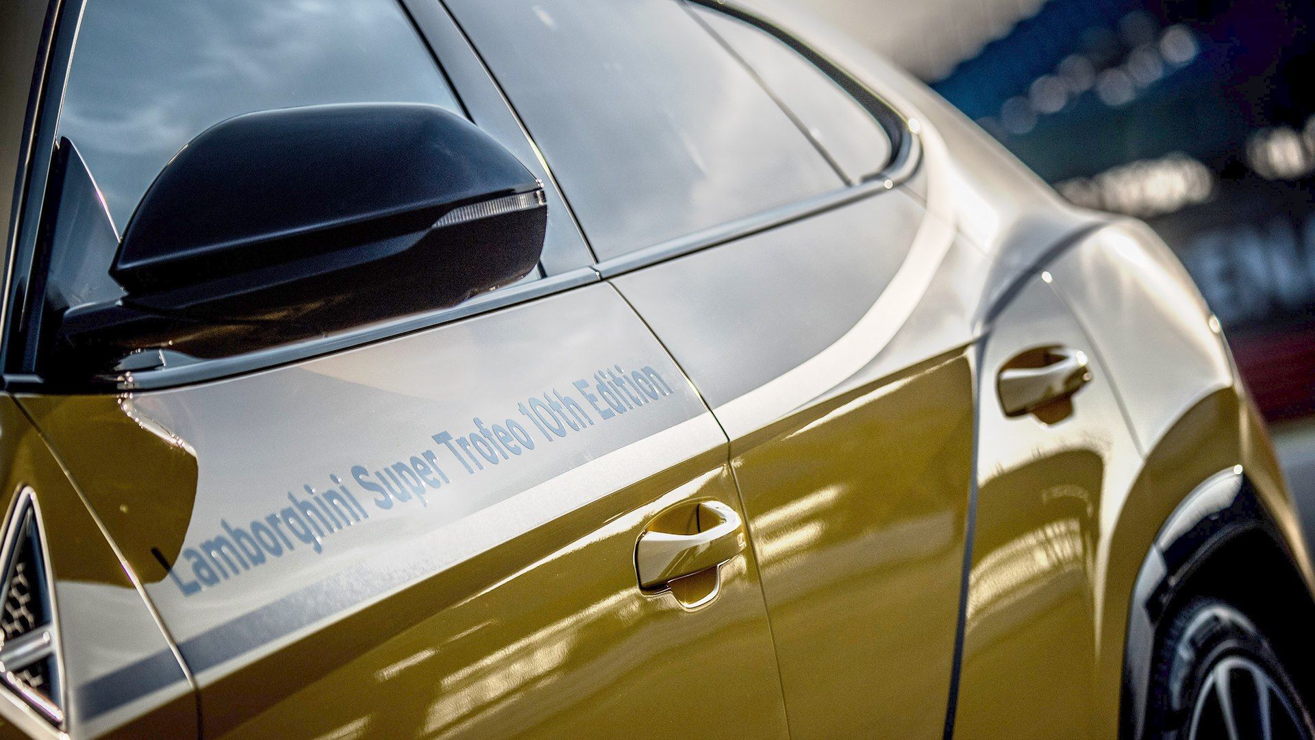 Lamborghini-Urus-Super-Trofeo-Lead-Car-6 Lamborghini Urus Is The New Super Trofeo Lead Car