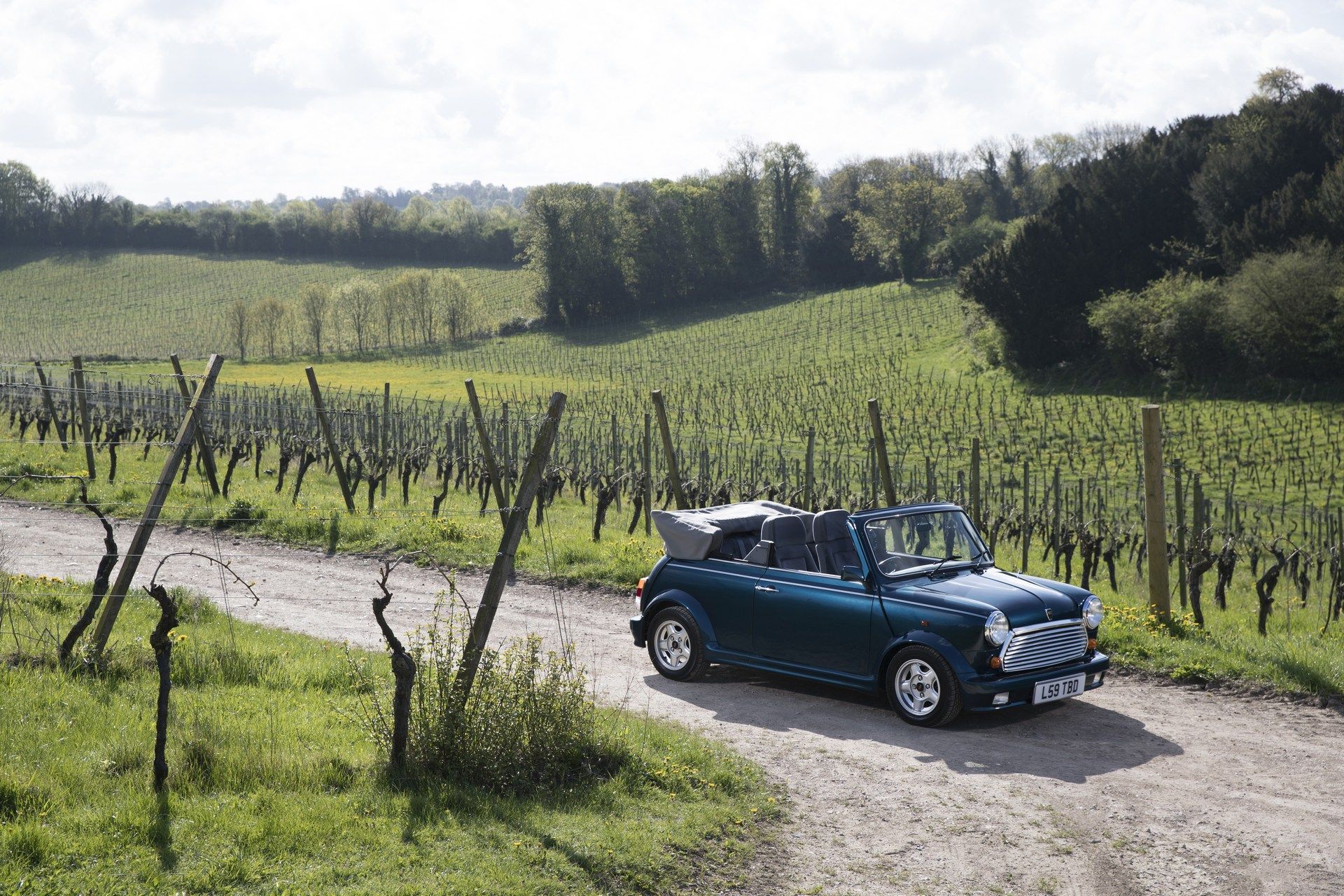 MINI-Cooper-Convertible-14 MINI Celebrates 25 Years Of Convertibles With A New Special Edition
