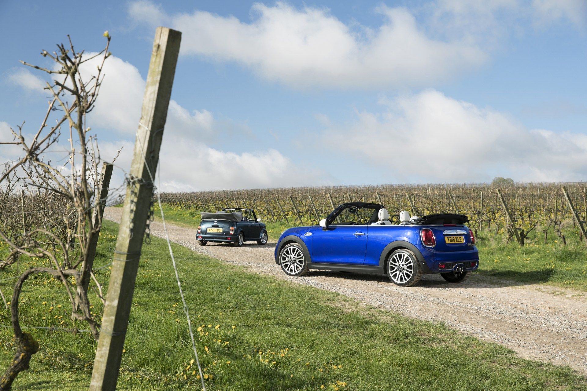 MINI-Cooper-Convertible-18 MINI Celebrates 25 Years Of Convertibles With A New Special Edition