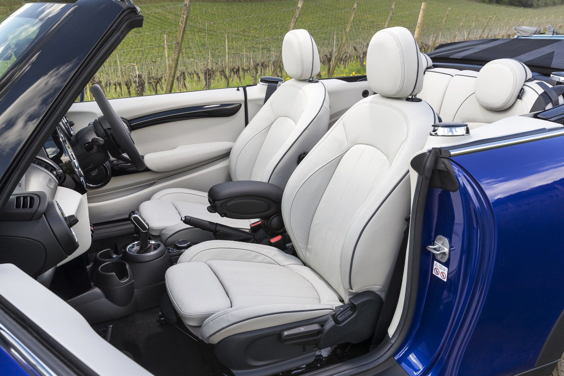 MINI-Cooper-Convertible-31 MINI Celebrates 25 Years Of Convertibles With A New Special Edition