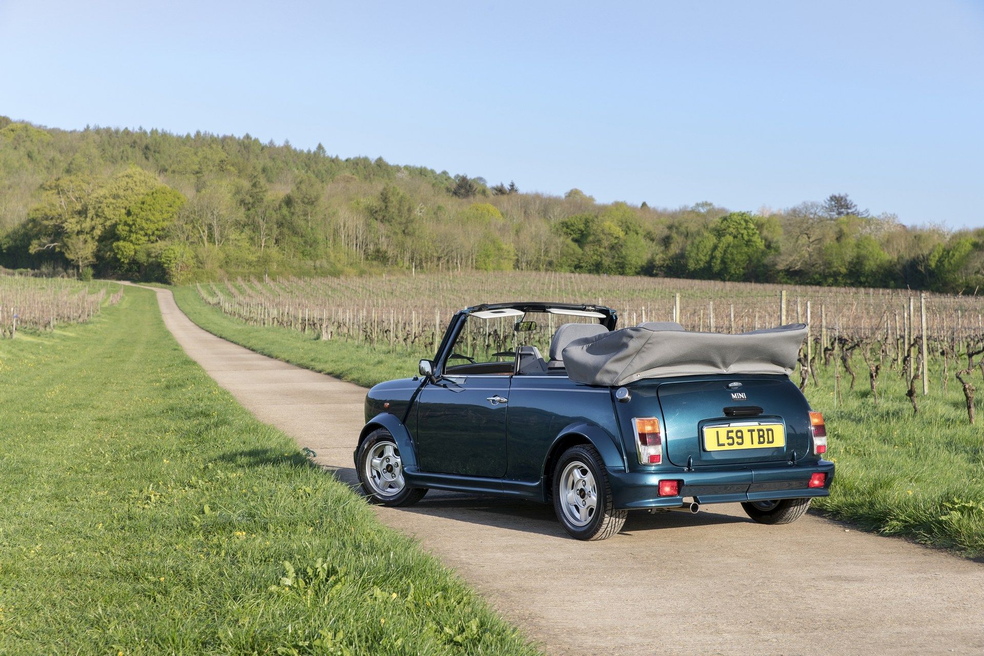 MINI-Cooper-Convertible-5 MINI Celebrates 25 Years Of Convertibles With A New Special Edition