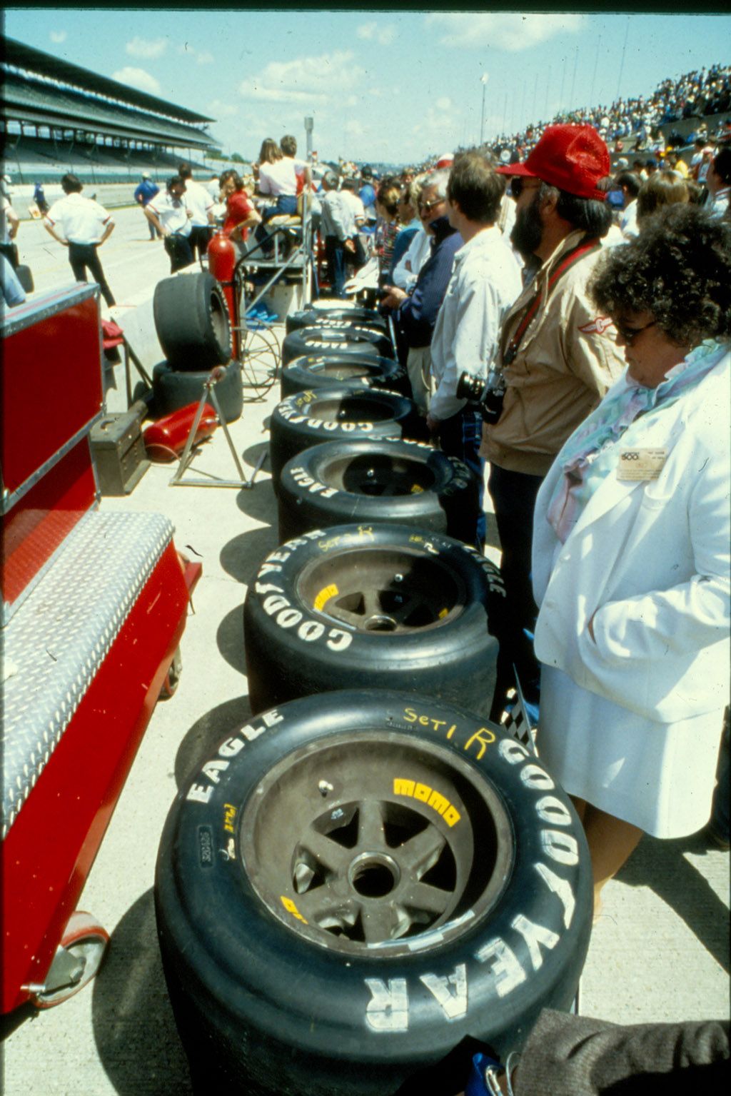 MOMO-Heritage-6-03 MOMO Launches New Heritage 6 Alloy Wheel For Classic Sports Cars