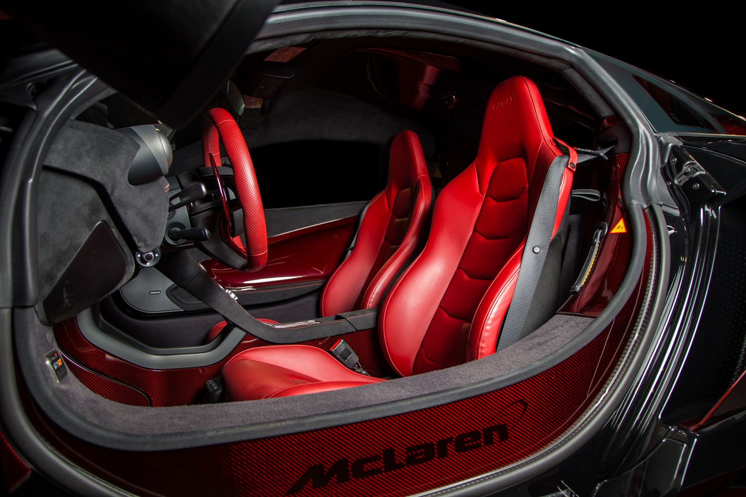 McLaren-675LT-For-Sale-8 Red And Black McLaren 675LT Is For Acquired Tastes