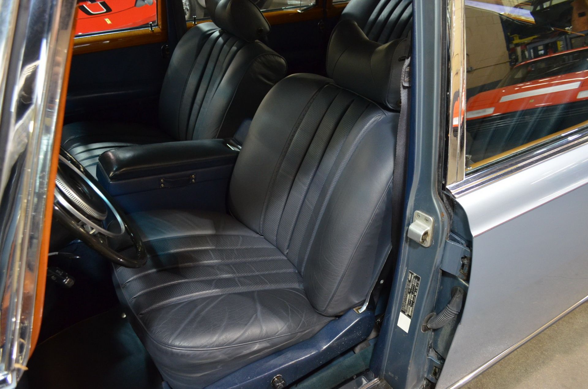 Mercedes-600-Grosser-08 Feel Like A Head Of State With This 1972 Mercedes 600 Grosser