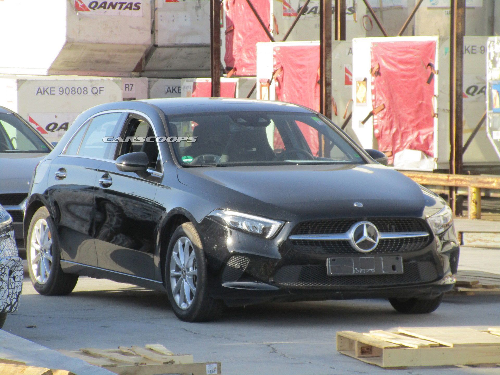 Mercedes-B-Class-2 Mercedes’ Compact Car Family Scooped At LAX