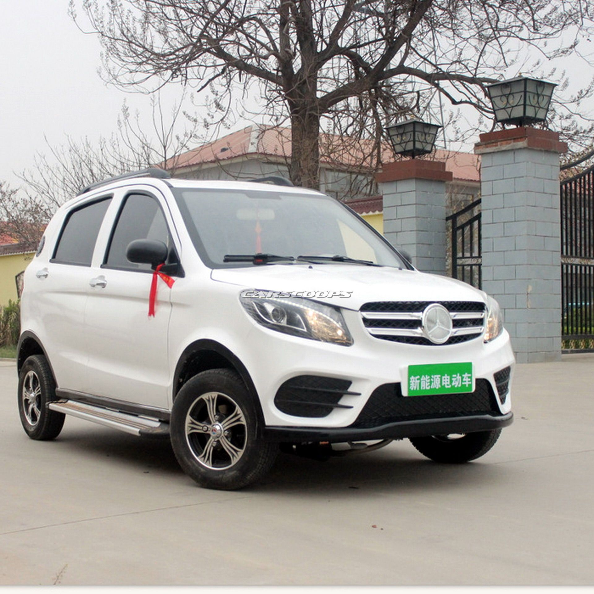 Chinese Photocopier Strikes Back: Mini Electric Mercedes GLE And Range Rover Evoque