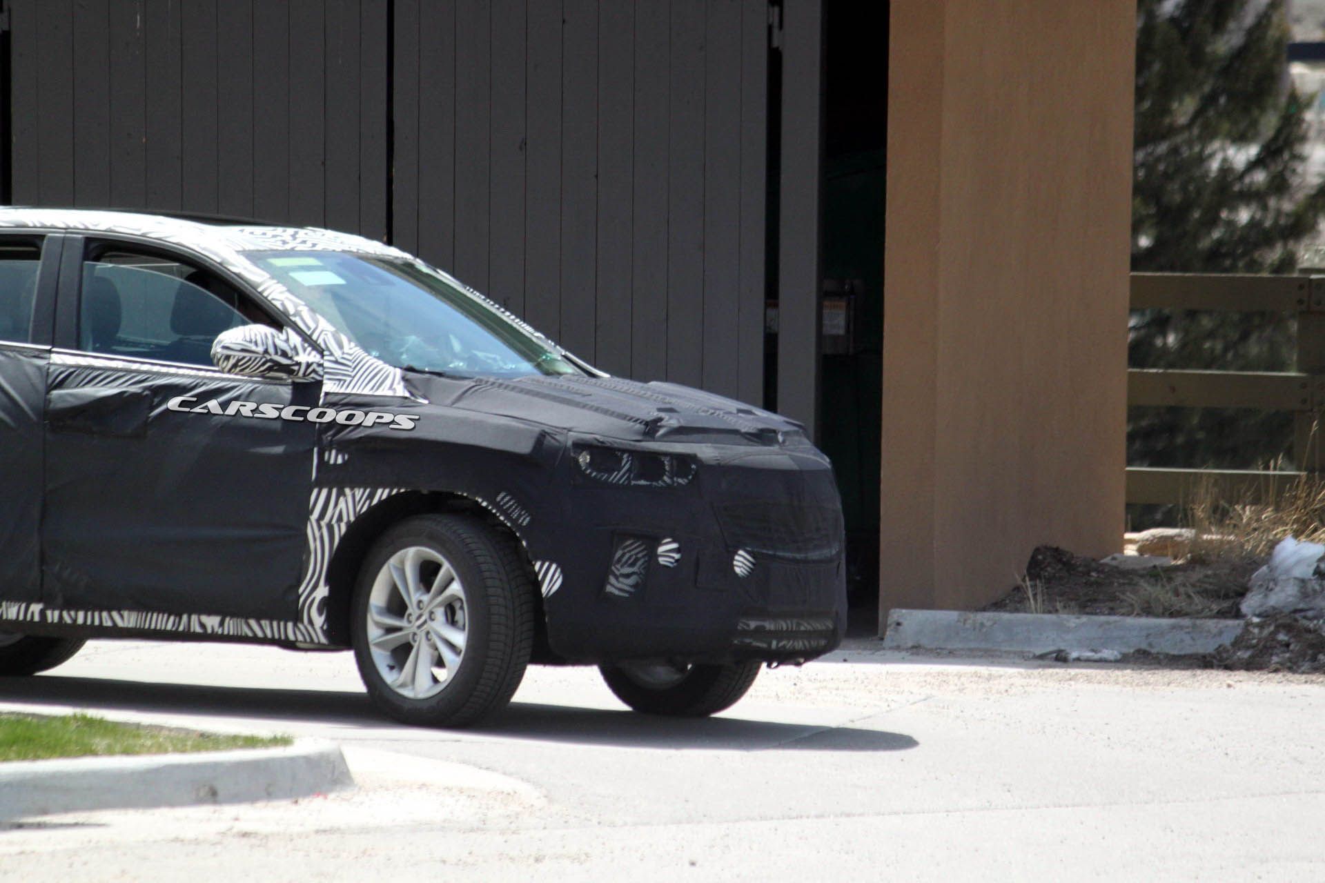 New-Chevrolet-Trax-20 copy 2020 Chevrolet Trax Teased, Looks Like A Baby Blazer