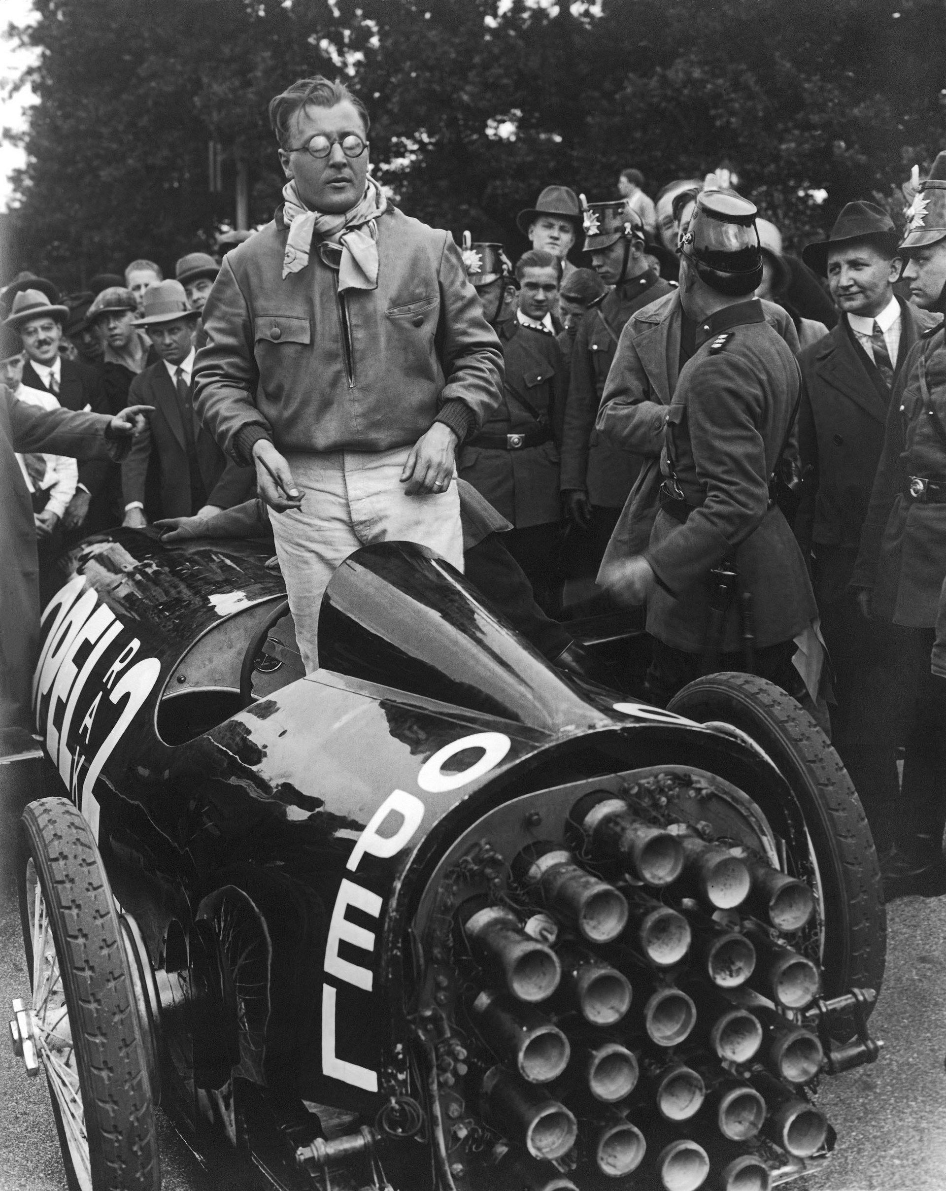 Opel-RAK2-3 Opel’s Rocket Powered Car Hit 147 MPH Almost 90 Years Ago