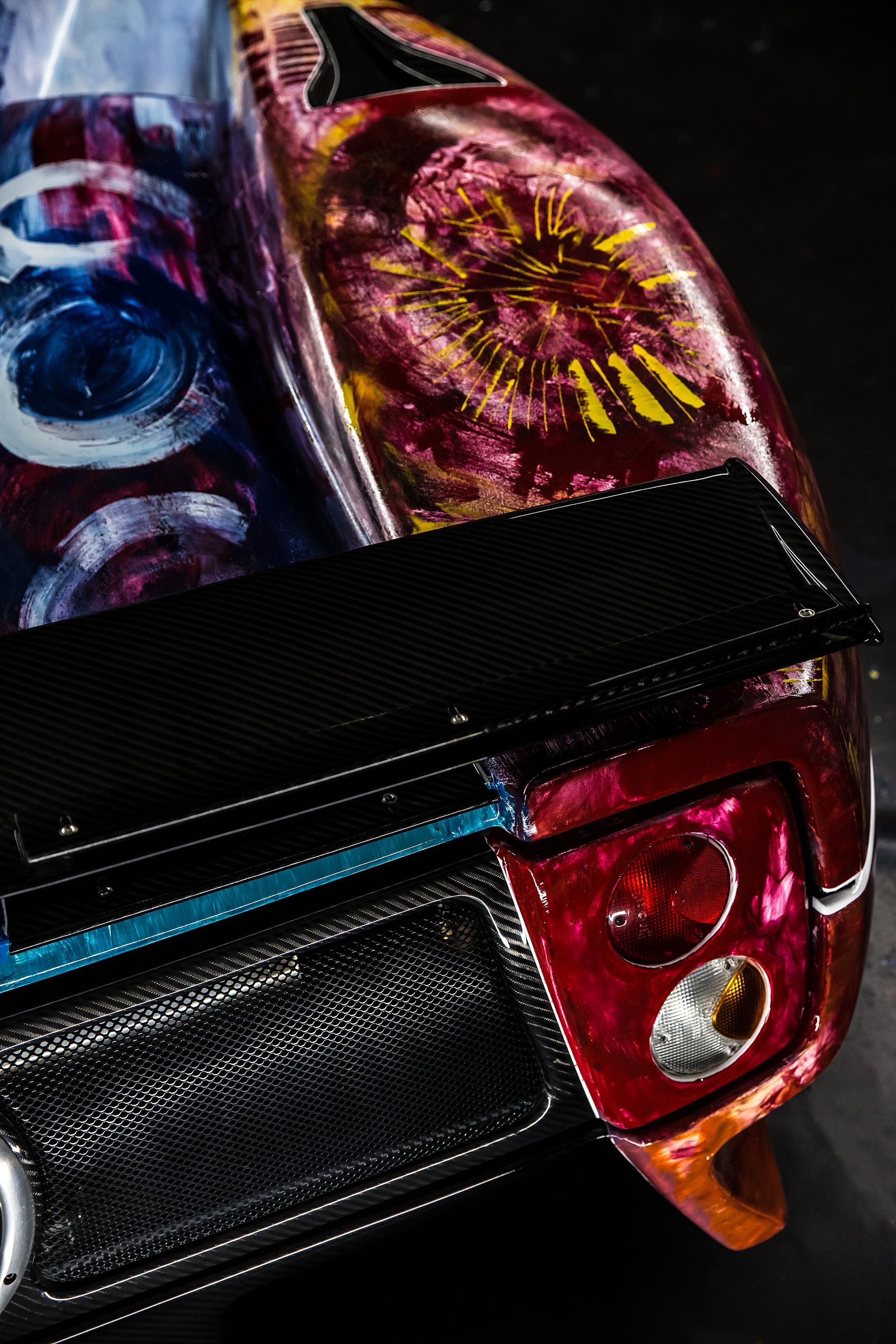 Pagani-Zonda-S-Shalemar-Sharbatly-18 Saudi Artist Creates Eye-Catching Pagani Zonda S Art Car
