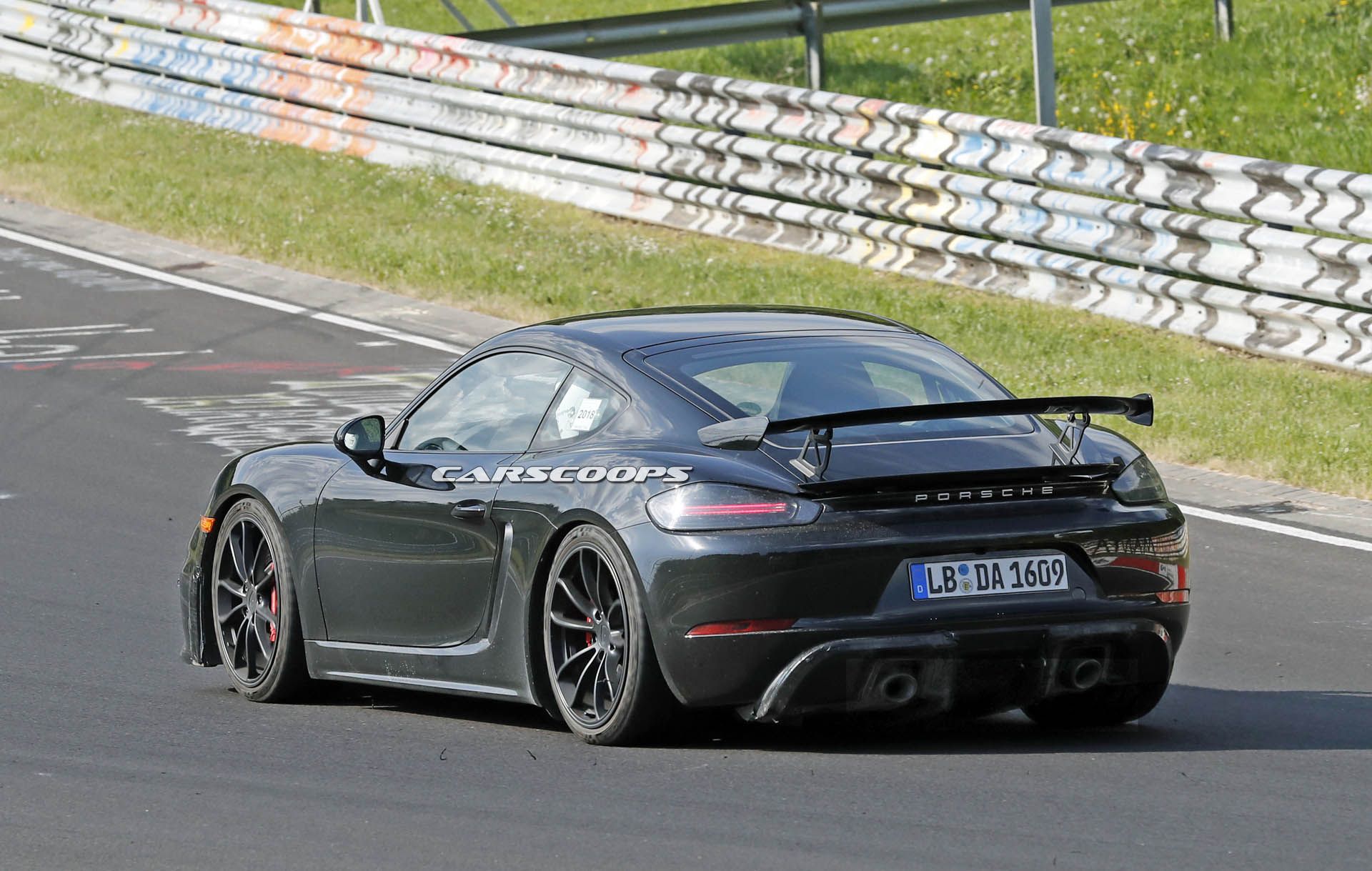 Porsche Cayman GT4 10 copy The New 718 Cayman GT4 Could Be The Best Unadulterated Porsche Yet