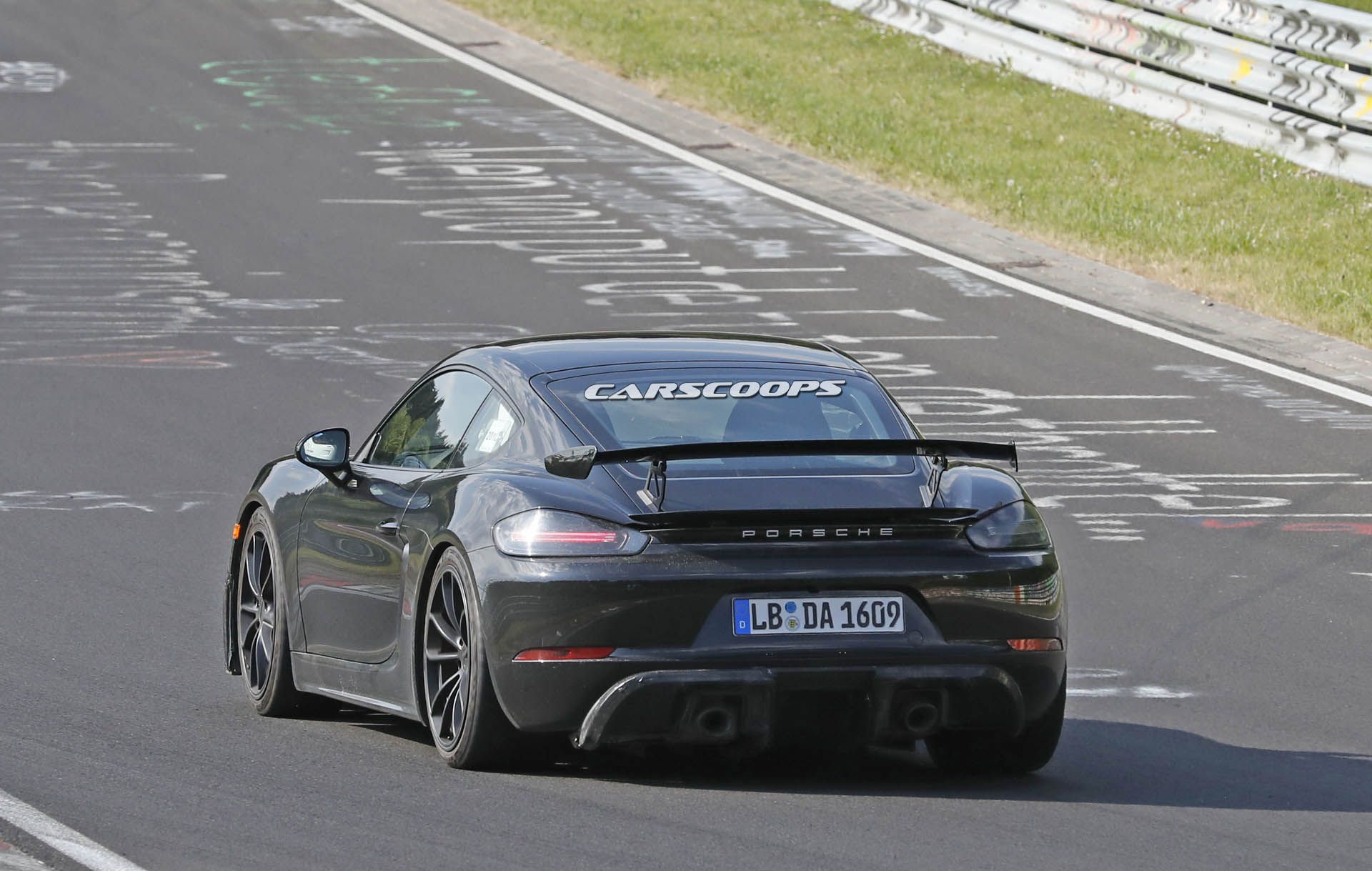 Porsche Cayman GT4 11 copy The New 718 Cayman GT4 Could Be The Best Unadulterated Porsche Yet