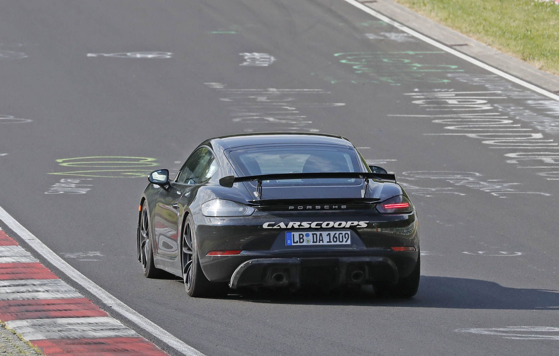 Porsche Cayman GT4 12 copy The New 718 Cayman GT4 Could Be The Best Unadulterated Porsche Yet