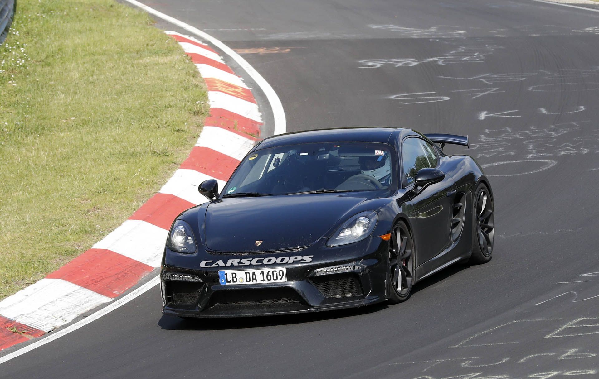 Porsche Cayman GT4 2 copy The New 718 Cayman GT4 Could Be The Best Unadulterated Porsche Yet