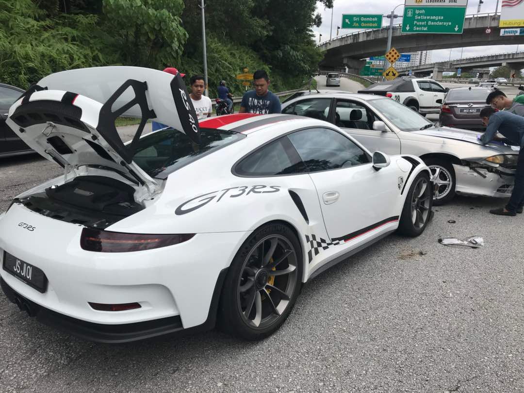 Proton-Porsche-911-GT3-RS-Crash-1 Watch A Speeding Proton Crash Into A Porsche 911 GT3 RS In Malaysia