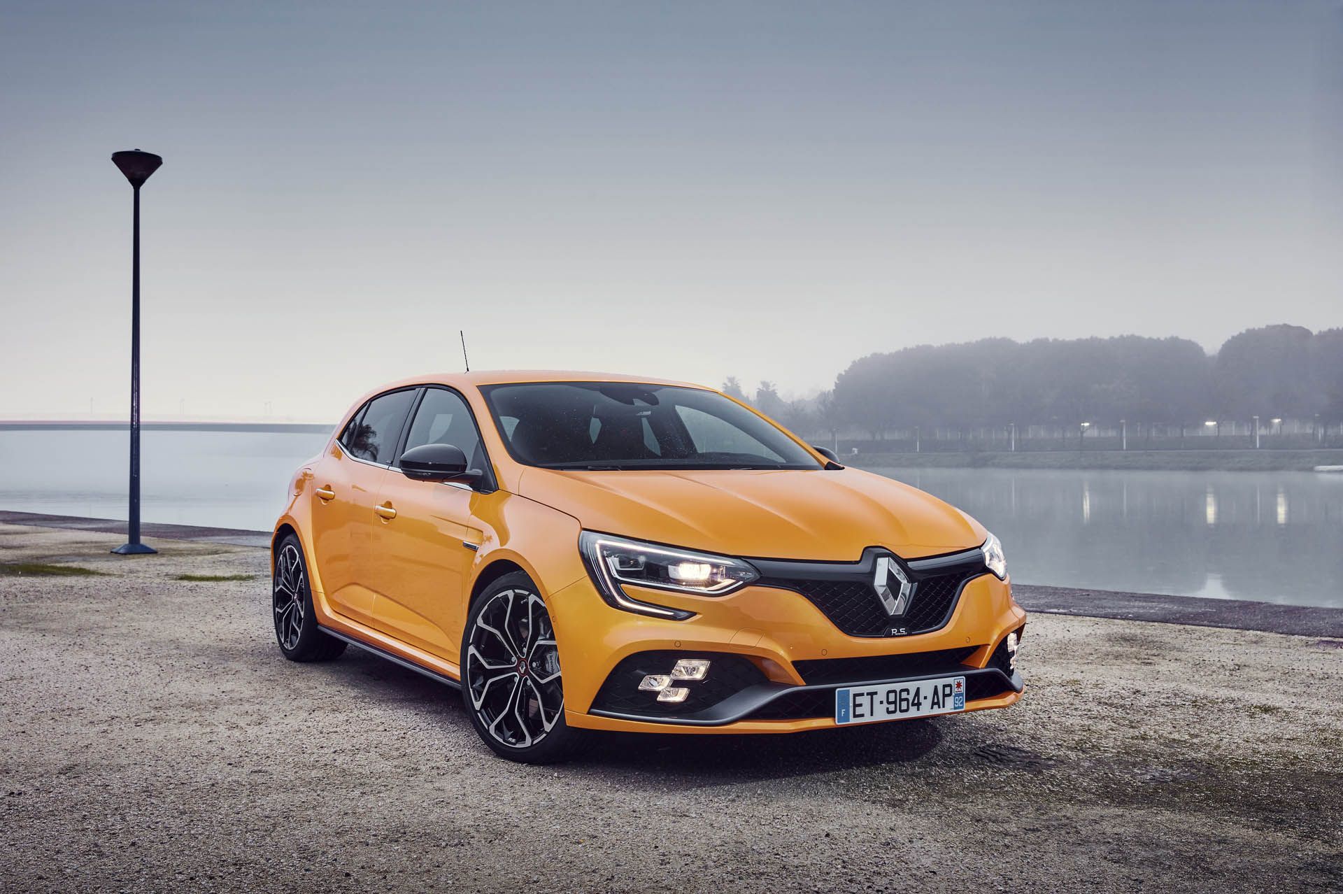 RENAULT ANNOUNCES UK PRICING AND SPECIFCIATION FOR ALL-NEW MEGANE R Renault UK Prices New Megane RS From £27,495, Clio RS 18 Is £24,295