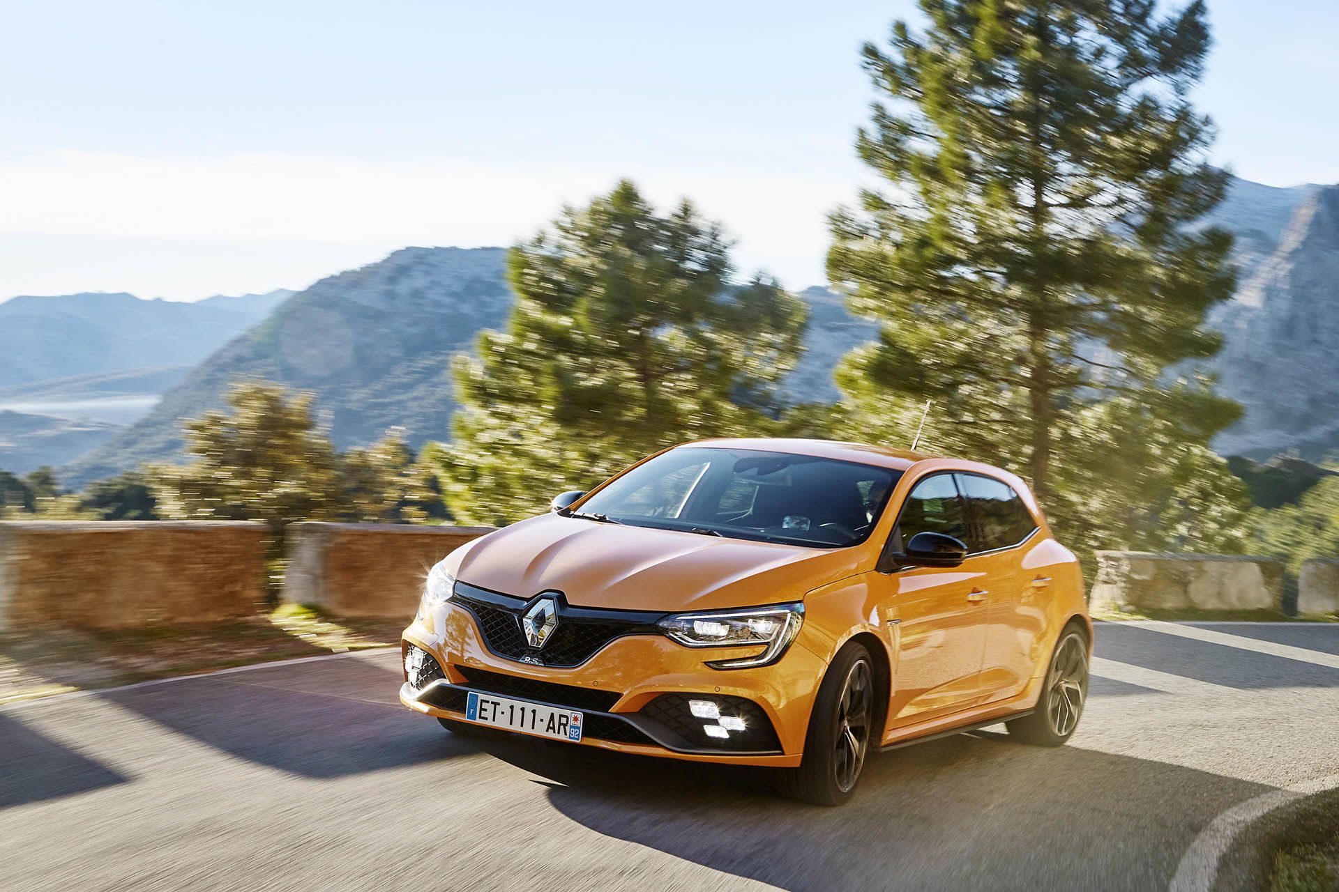 RENAULT ANNOUNCES UK PRICING AND SPECIFCIATION FOR ALL-NEW MEGANE R Renault UK Prices New Megane RS From £27,495, Clio RS 18 Is £24,295