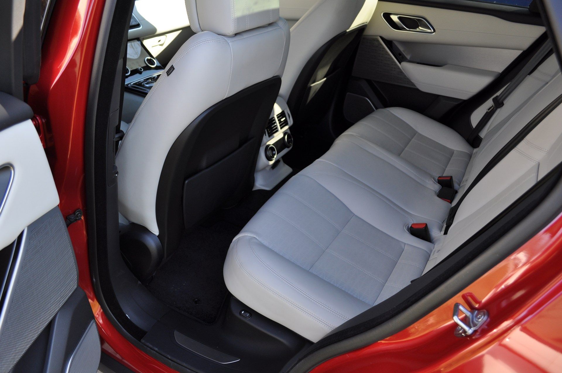 Range-Rover-Velar-36 2018 Range Rover Velar 2.0T Review: Is The Four-Cylinder Version A True Luxury SUV?