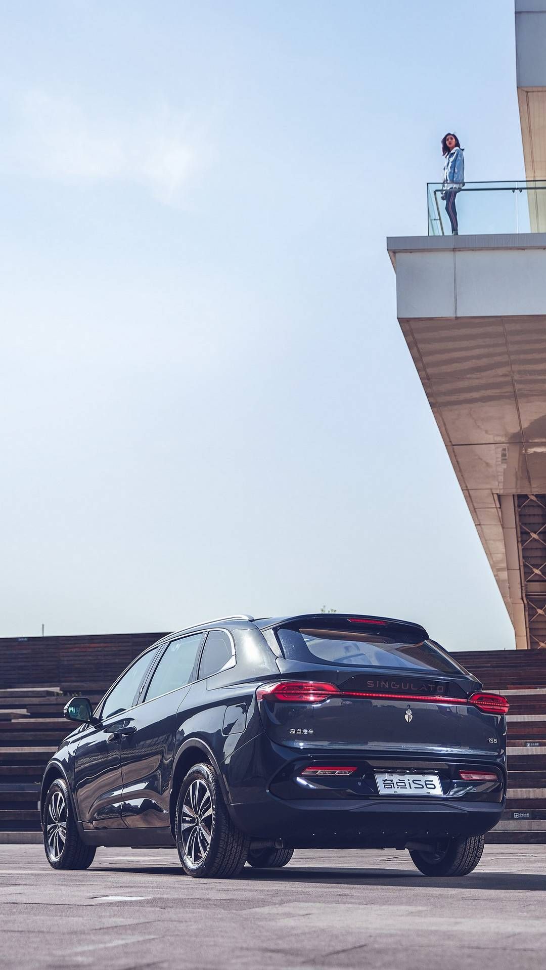 Singulato-iS6-10 Singulato iS6 Has Come From China To Talk You Into EVs