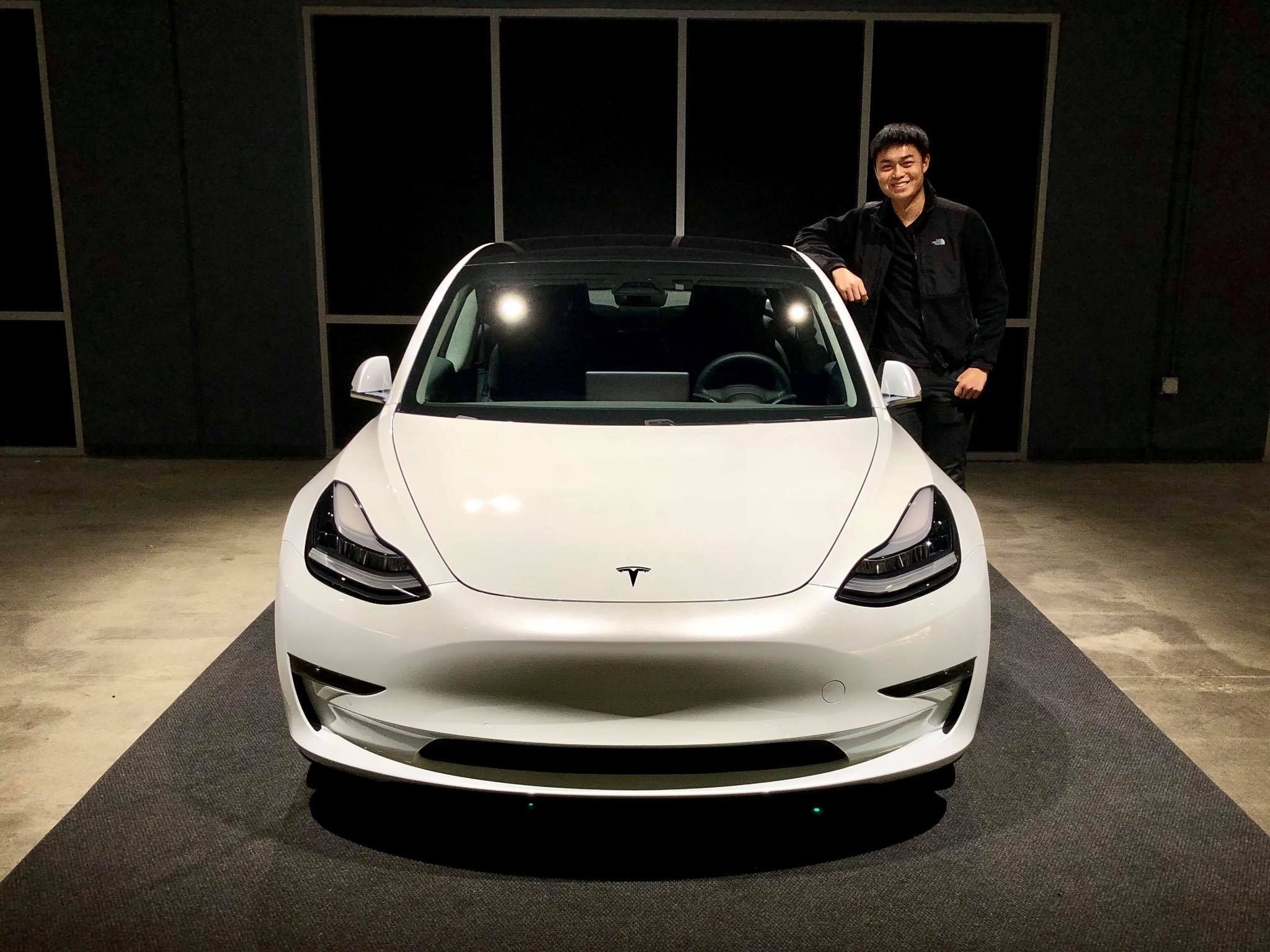 Tesla_Model3_AutopilotCrash_Greece_06 First Tesla Model 3 Crash Outside North America Takes Place In Greece, Autopilot Reportedly Engaged