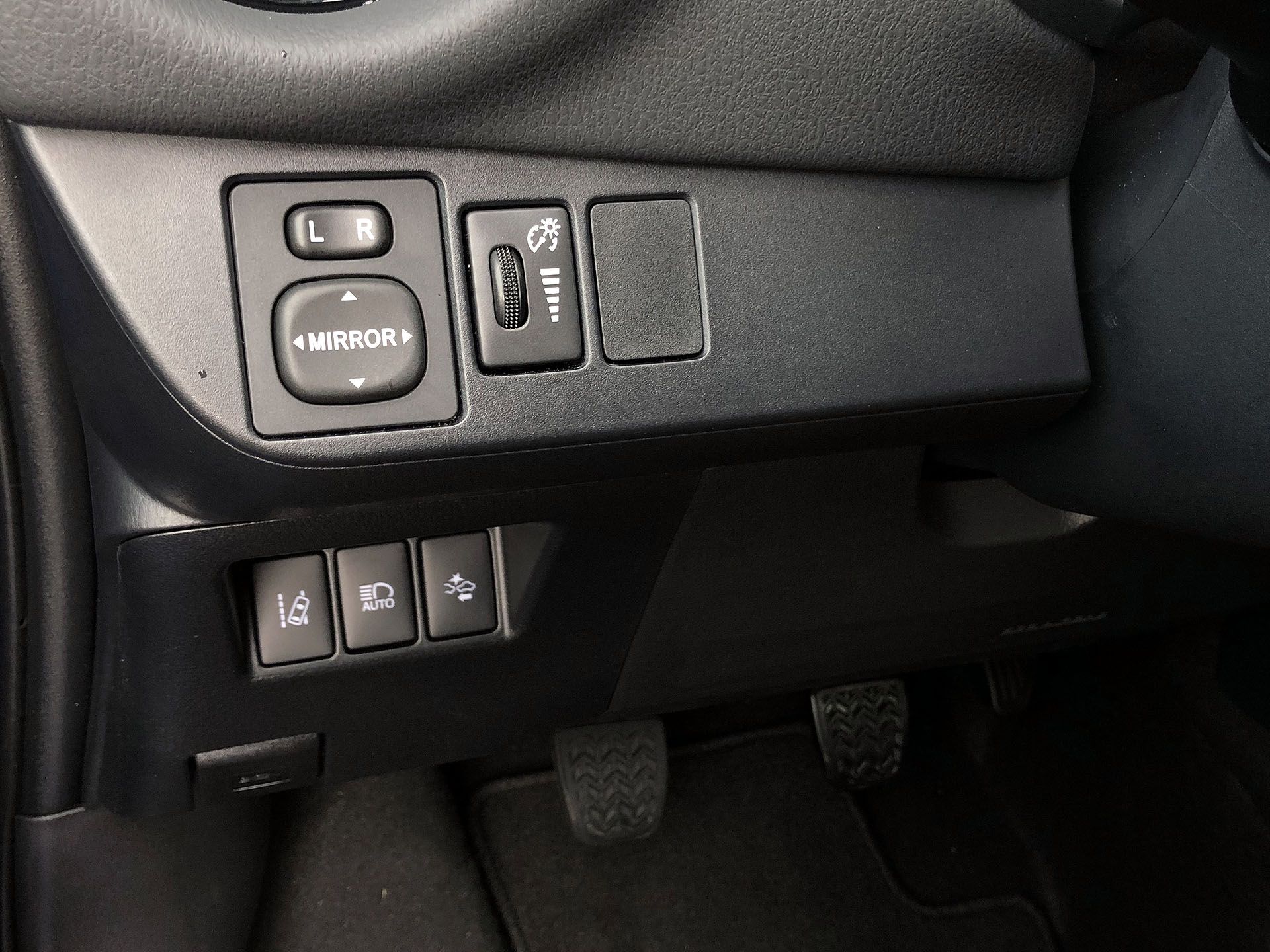 Toyota Yaris_19 Review: Should You Consider The Manual 2018 Toyota Yaris 5-Door?