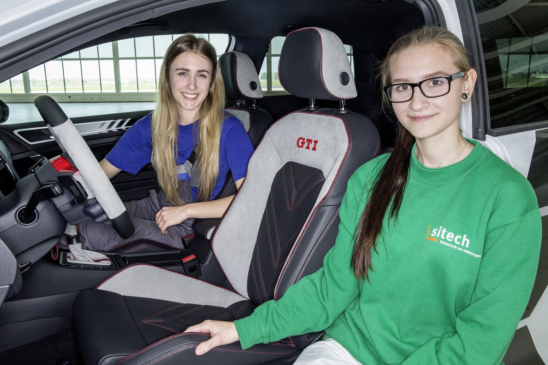 VW-Golf GTI-Concept-35 VW Kicks Off Wörthersee Event With Two Apprentice-Made Concepts