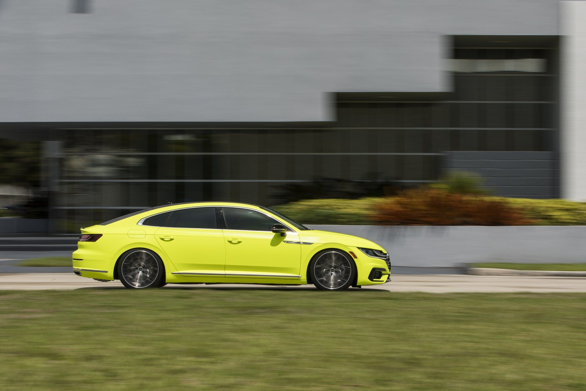 VW-SOWO-Concept-30 VW Introduces Four New Concepts For SOWO: The European Experience