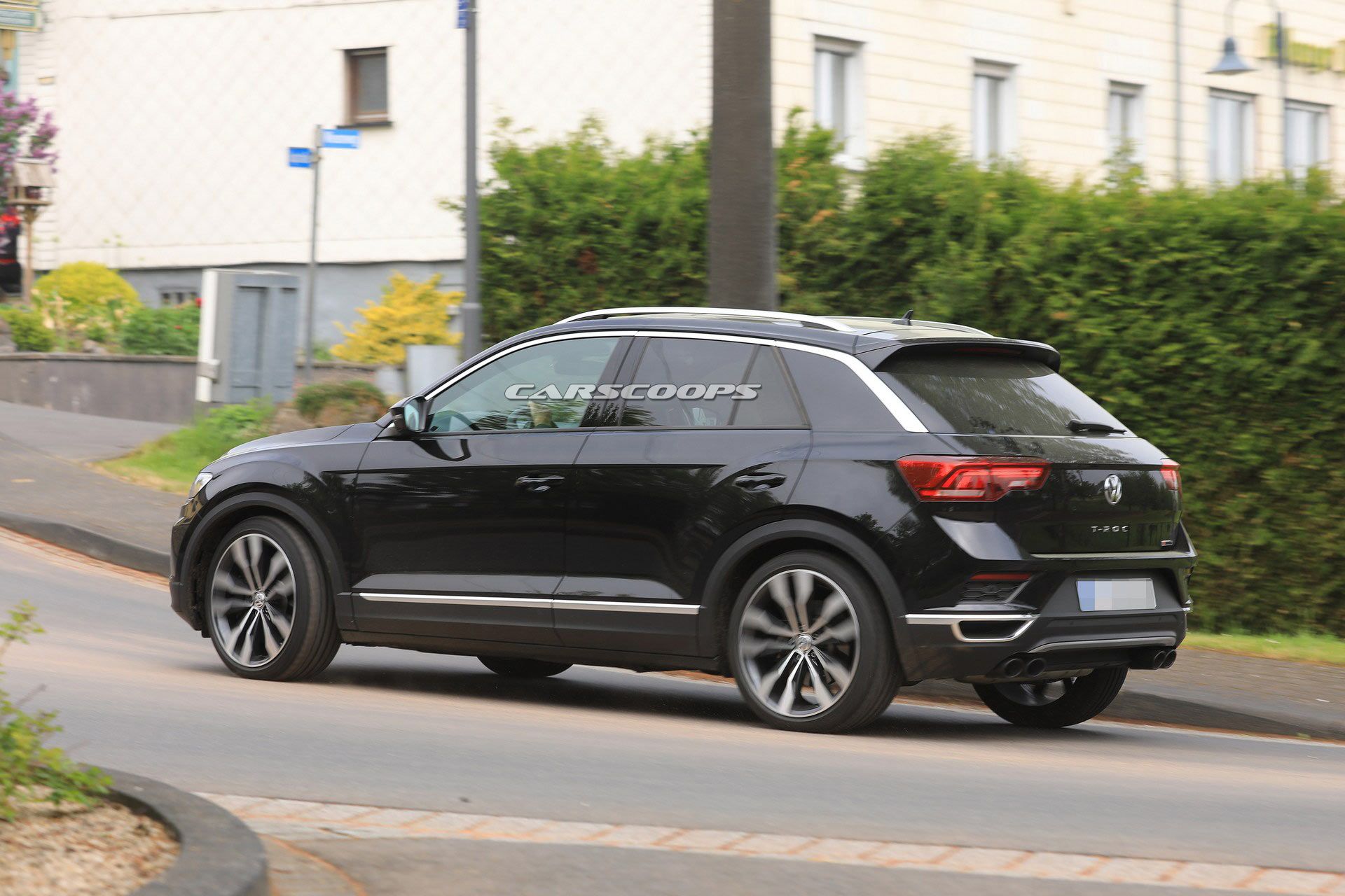 VW-T-Roc-R-29 VW T-Roc R Looks Like A 305 HP Sleeper In Latest Spy Photos