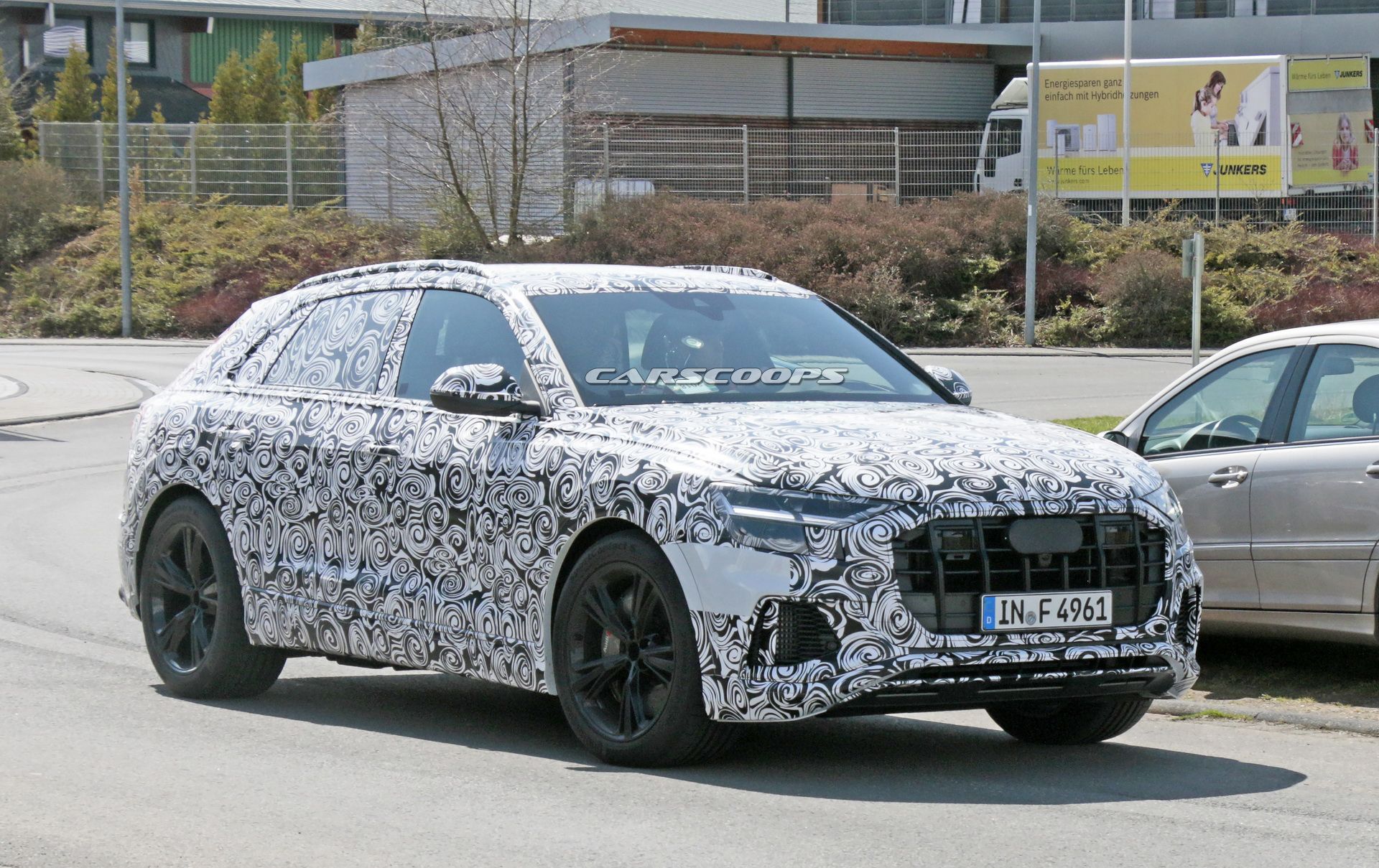 audi-rs-q8-spy-shots-3 Discount Urus: Possible Audi RS Q8 Prototype Poses As SQ8