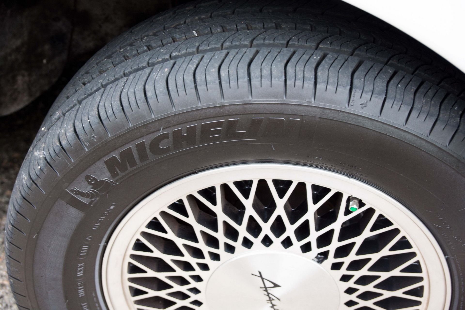 avanti-touring-sedan-bat-auction-19 Bid On This Avanti Touring Sedan And Declare Your Love For Studebaker