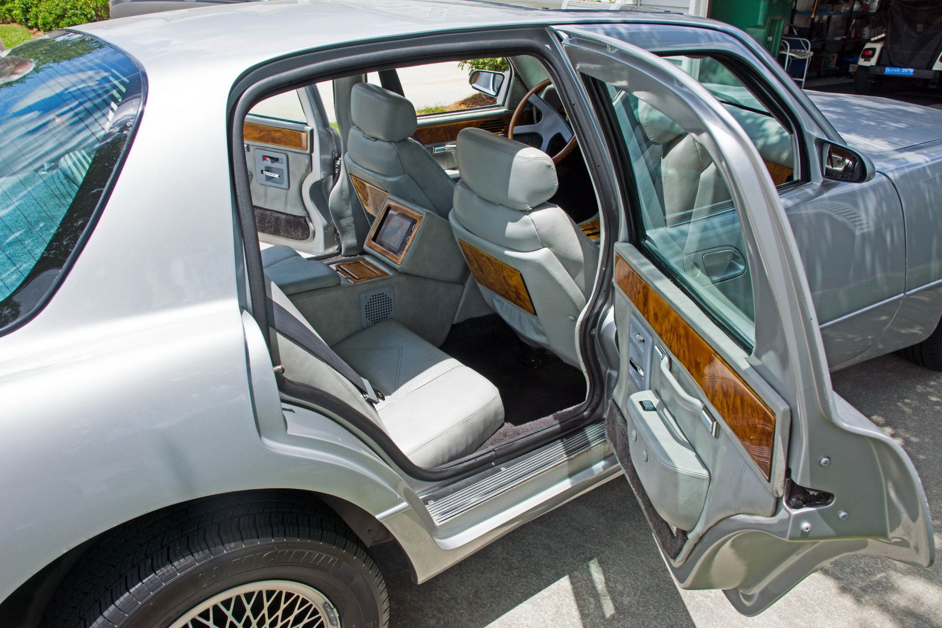 avanti-touring-sedan-bat-auction-27 Bid On This Avanti Touring Sedan And Declare Your Love For Studebaker