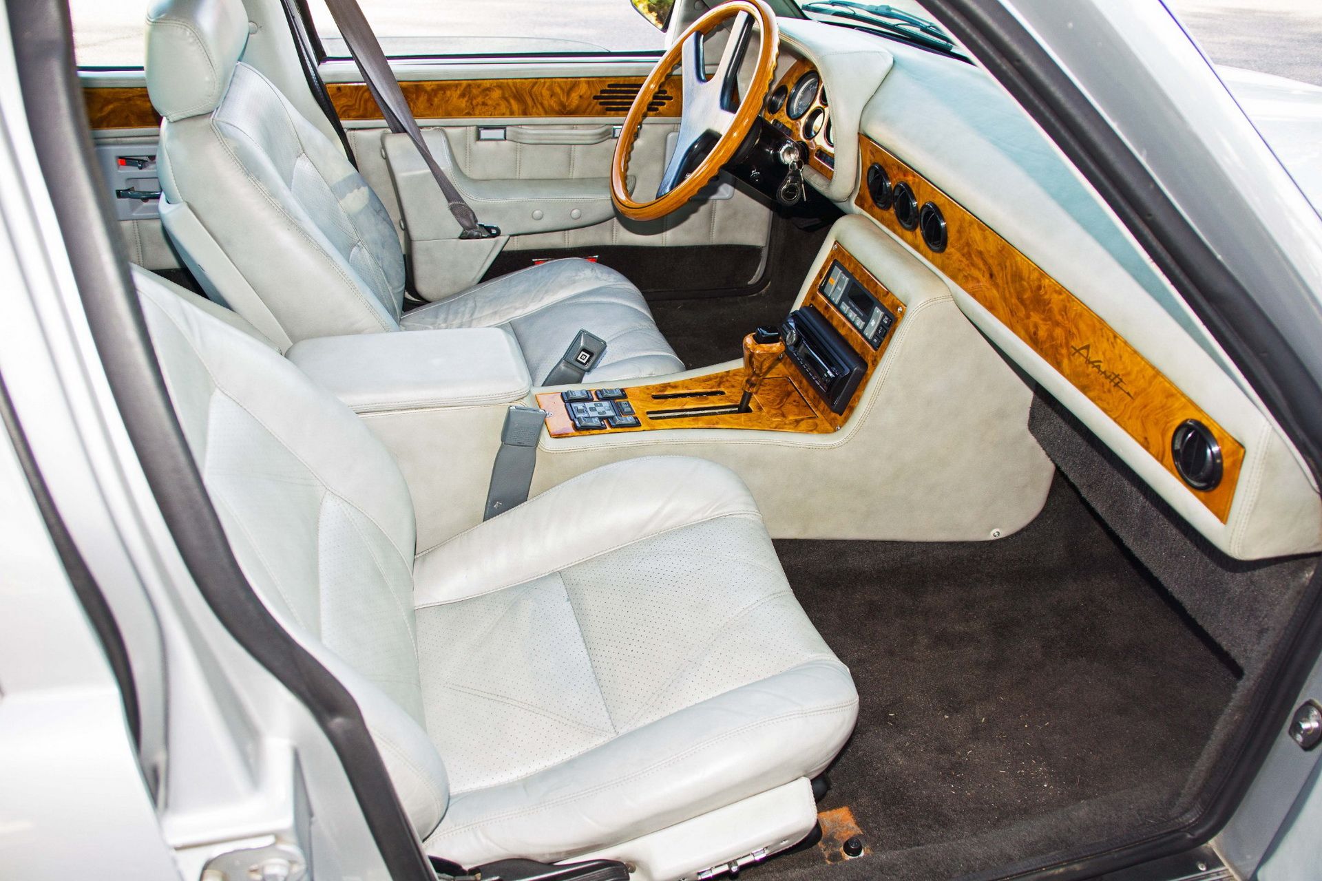 avanti-touring-sedan-bat-auction-35 Bid On This Avanti Touring Sedan And Declare Your Love For Studebaker