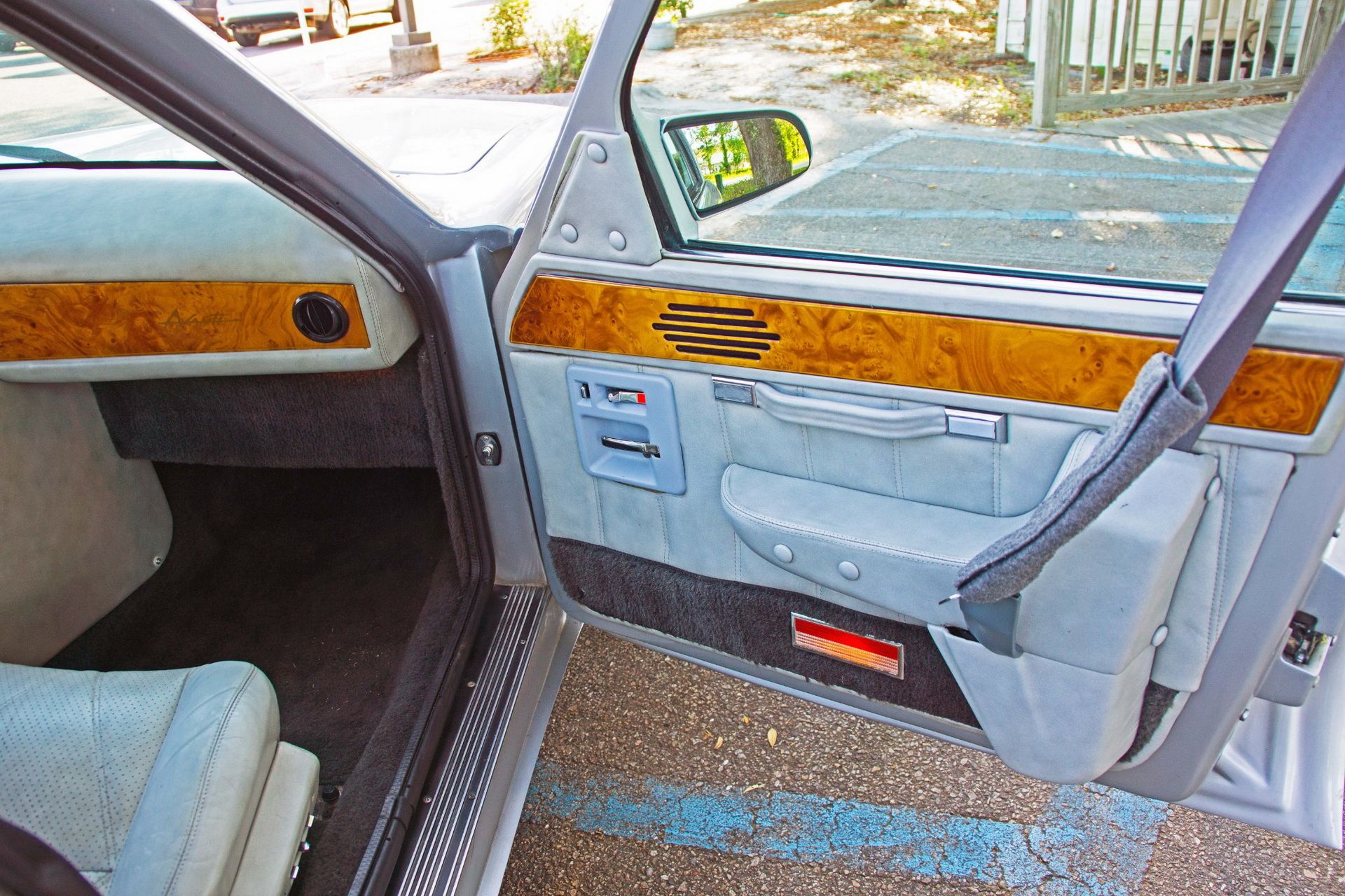 avanti-touring-sedan-bat-auction-40 Bid On This Avanti Touring Sedan And Declare Your Love For Studebaker