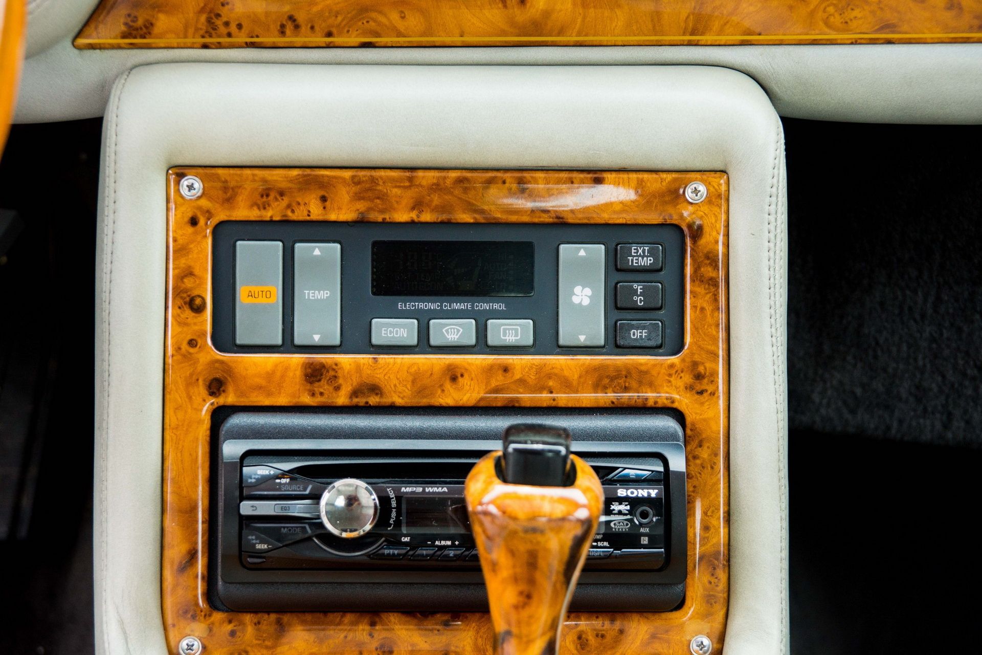 avanti-touring-sedan-bat-auction-49 Bid On This Avanti Touring Sedan And Declare Your Love For Studebaker