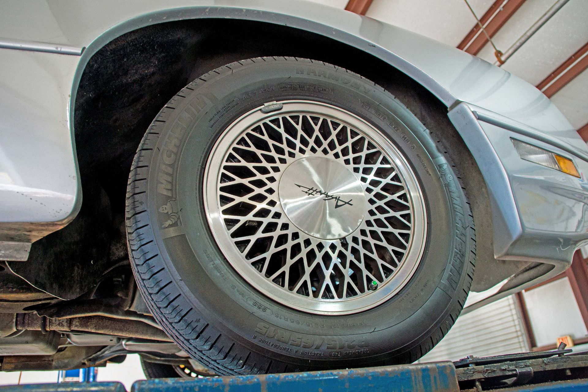 avanti-touring-sedan-bat-auction-59 Bid On This Avanti Touring Sedan And Declare Your Love For Studebaker