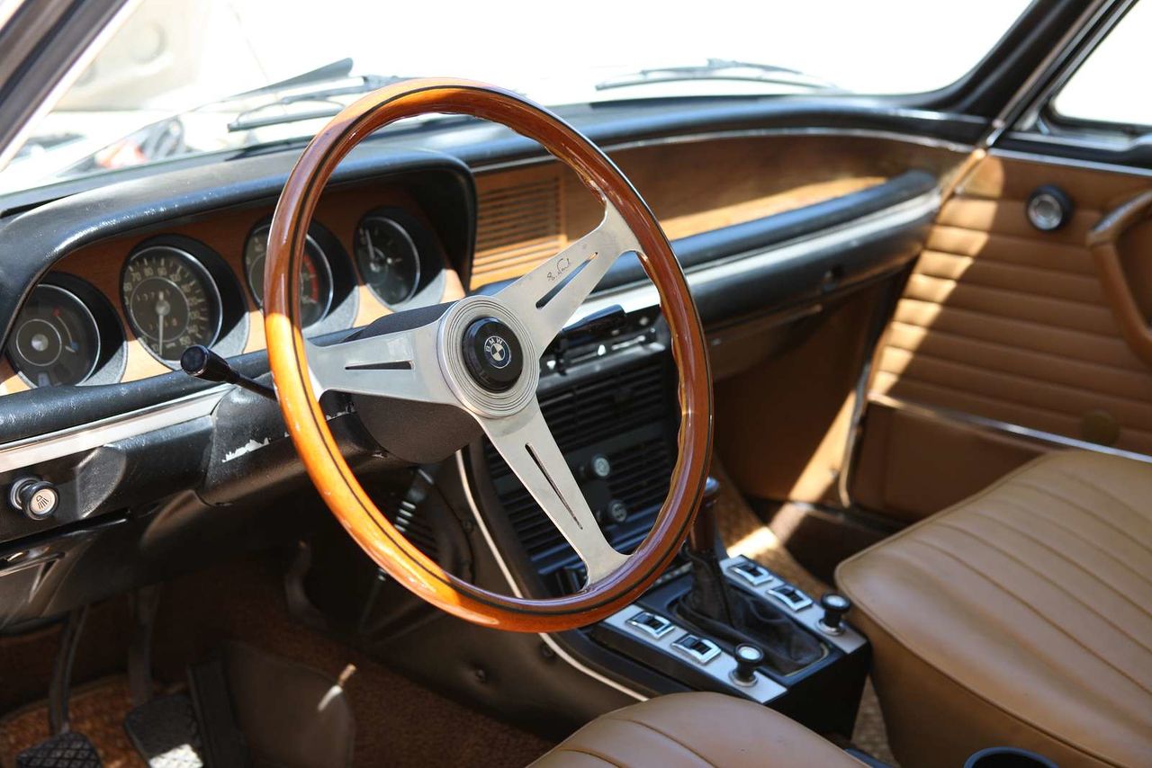 bmw-2800cs-restored-auction-bat-15 Fully-Restored 1971 BMW 2800CS Should Fetch A Pretty Penny