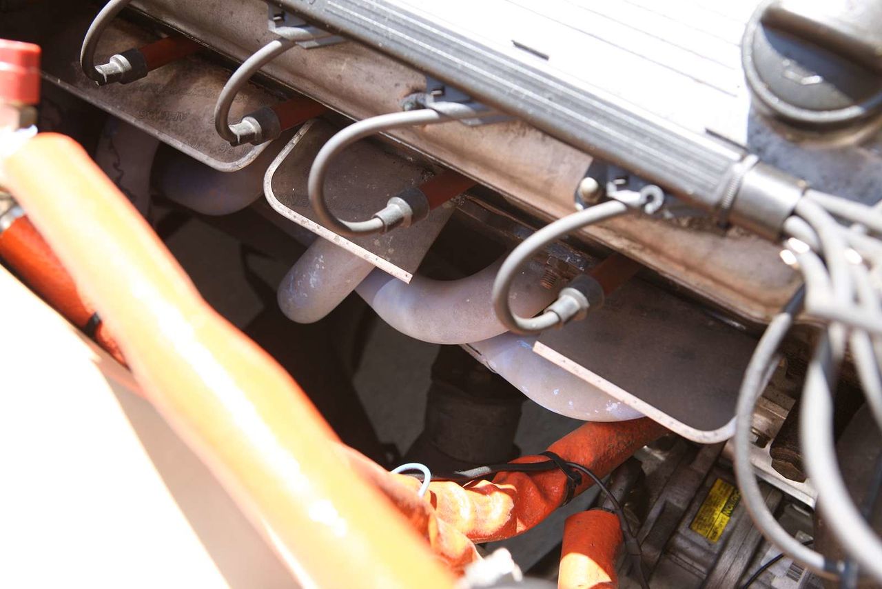 bmw-2800cs-restored-auction-bat-34 Fully-Restored 1971 BMW 2800CS Should Fetch A Pretty Penny