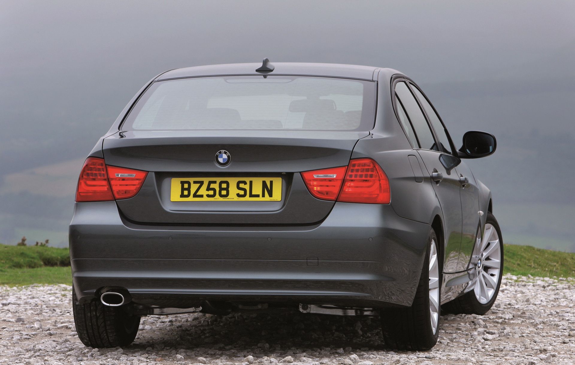 bmw-3-series-e90-8 BMW Expands UK Recall Over Stalling Risk, One Person Killed Due To The Flaw