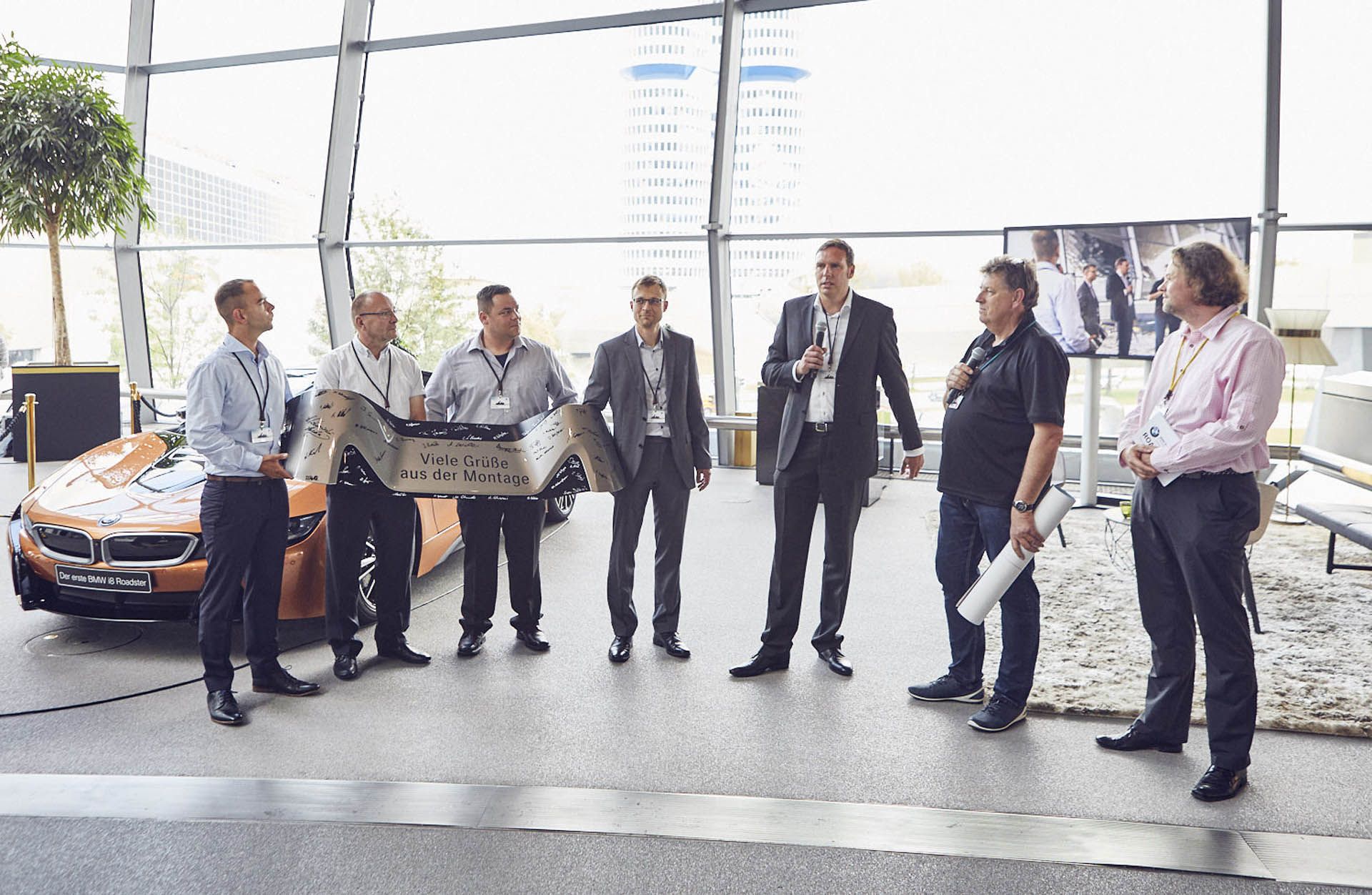 bmw-i8-roadster-first-edition-delivery-08 BMW Delivered The First 18 i8 Roadsters All At Once