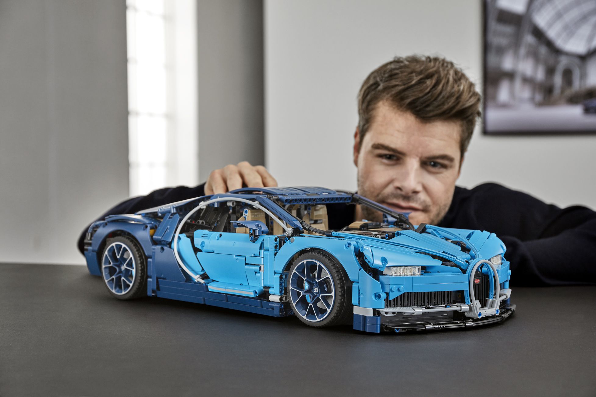 bugatti-chiron-lego-technic-15 LEGO Technic’s $350 Bugatti Chiron Is 3,600 Pieces Of Awesomeness