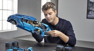 LEGO Technic's $350 Bugatti Chiron Is 3,600 Pieces Of Awesomeness