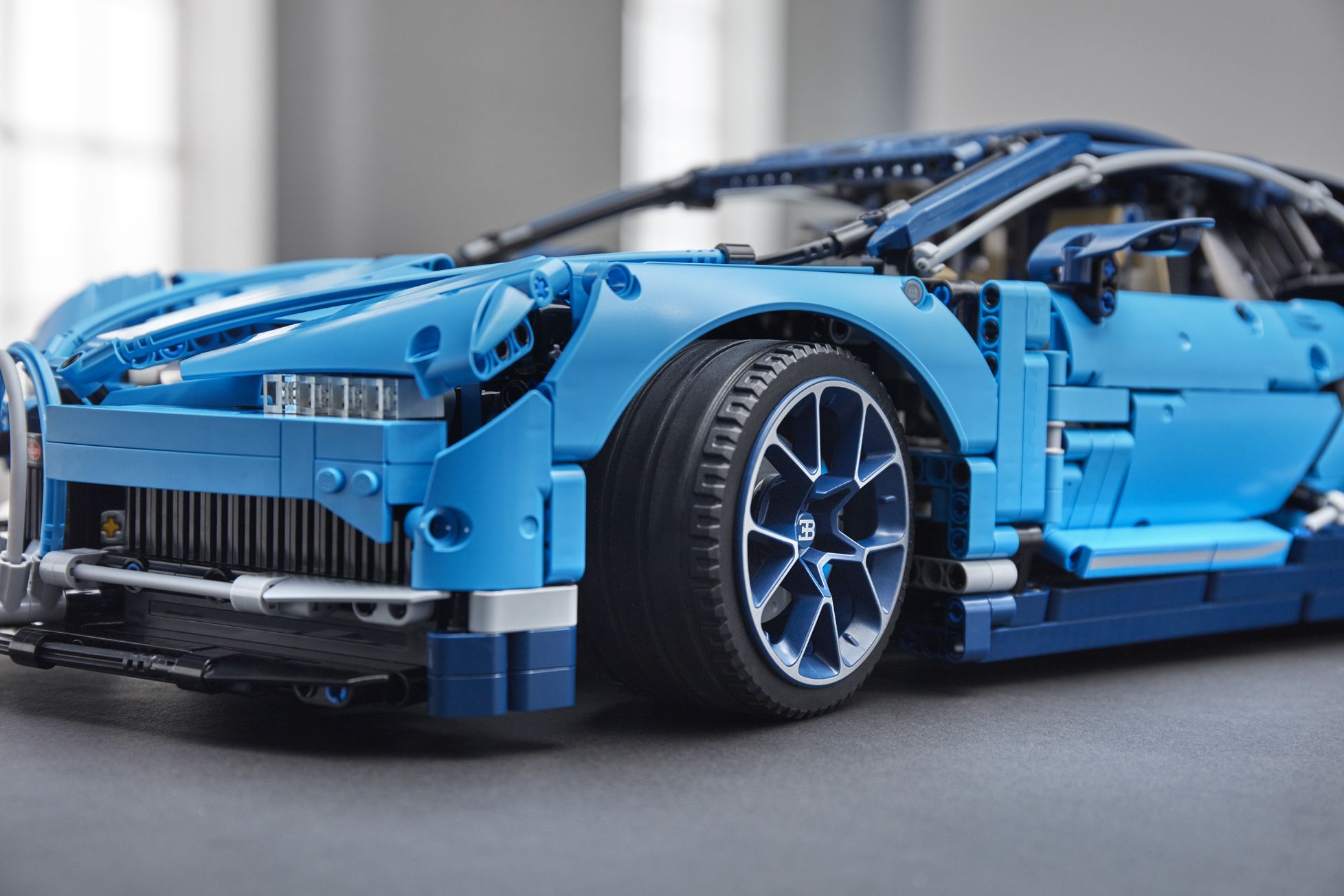 bugatti-chiron-lego-technic-30 LEGO Technic’s $350 Bugatti Chiron Is 3,600 Pieces Of Awesomeness