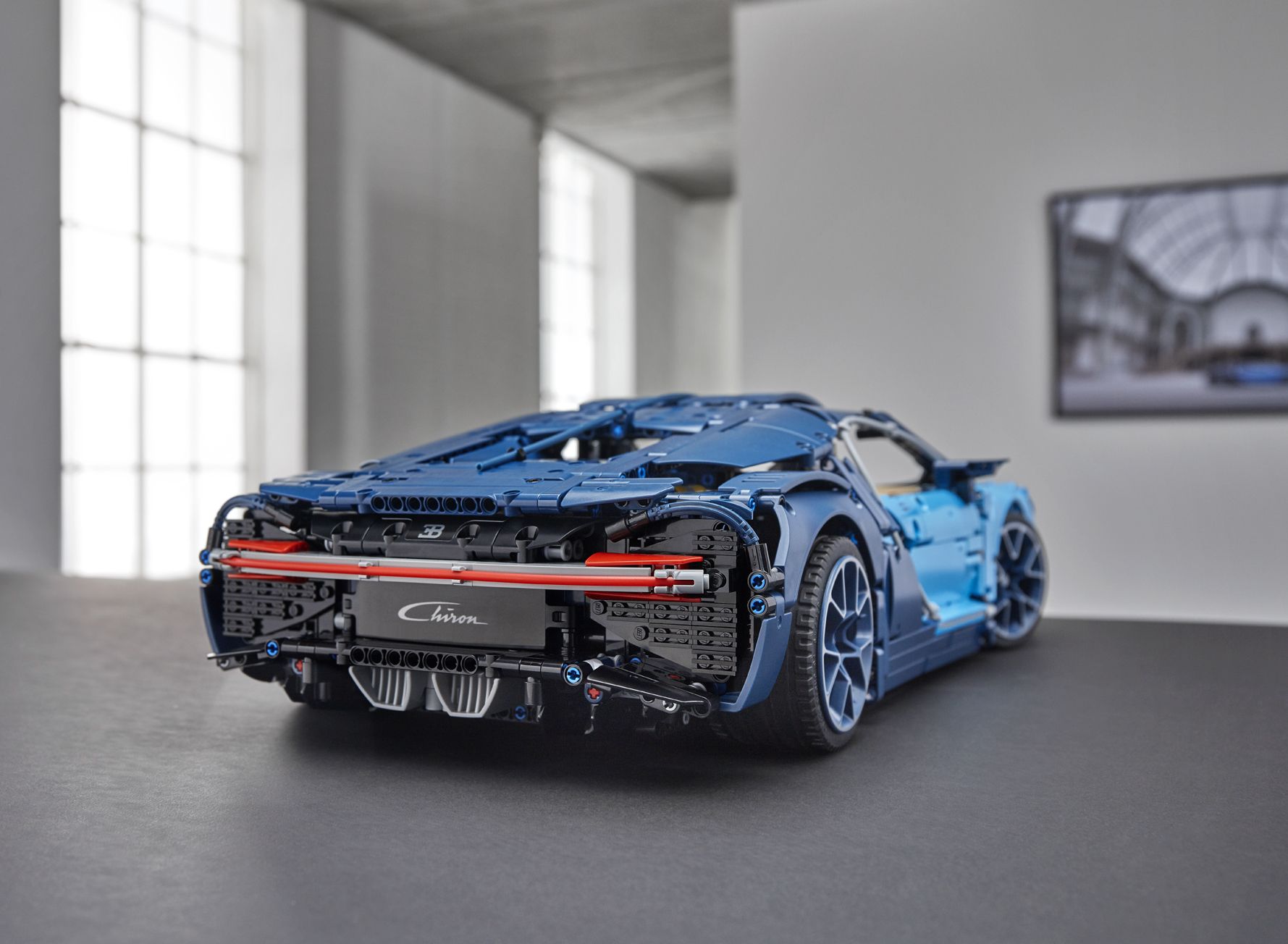 bugatti-chiron-lego-technic-41 LEGO Technic’s $350 Bugatti Chiron Is 3,600 Pieces Of Awesomeness