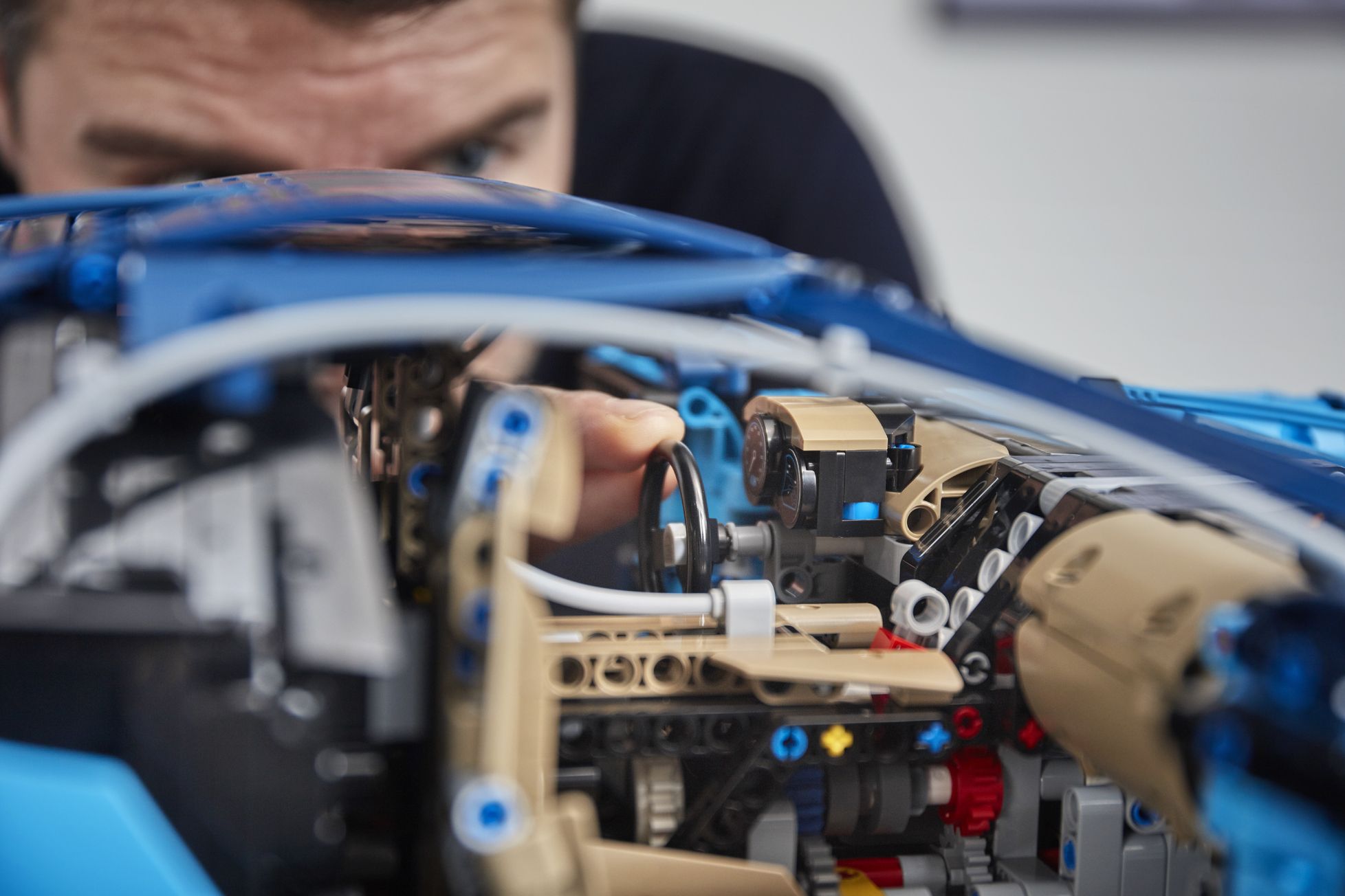 bugatti-chiron-lego-technic-8 LEGO Technic’s $350 Bugatti Chiron Is 3,600 Pieces Of Awesomeness