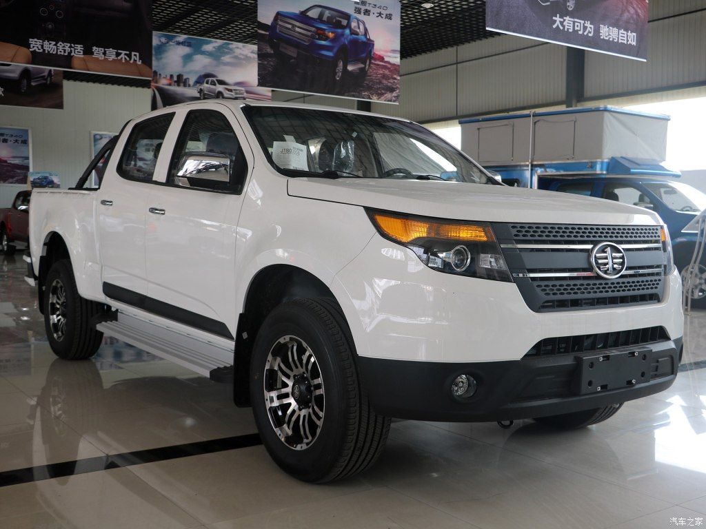 faw-hongta-t340-pickup-34 FAW Hongta T340 Pickup Has Watched Way Too Many Ford Explorer Commercials