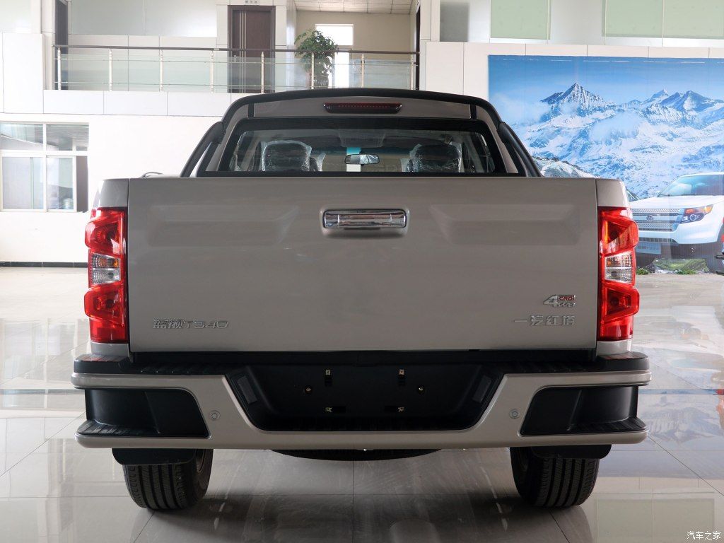 faw-hongta-t340-pickup-4 FAW Hongta T340 Pickup Has Watched Way Too Many Ford Explorer Commercials