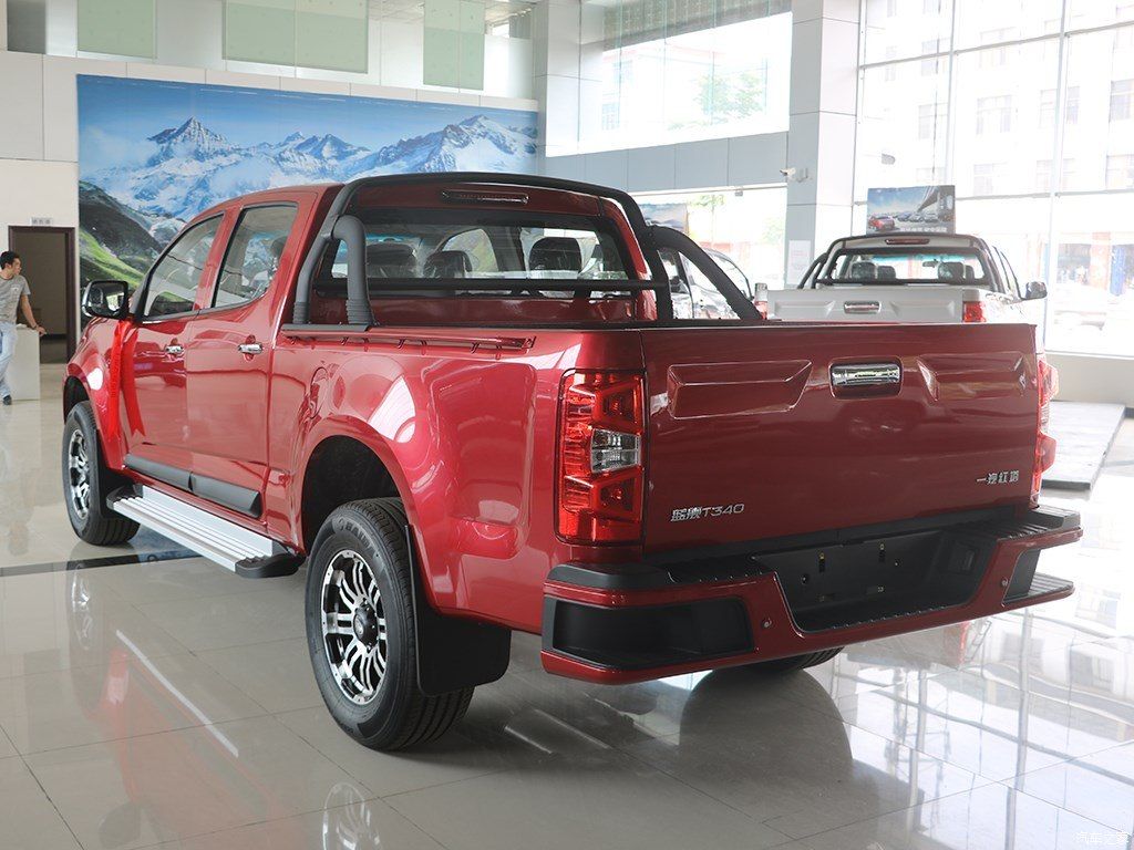 faw-hongta-t340-pickup-46 FAW Hongta T340 Pickup Has Watched Way Too Many Ford Explorer Commercials