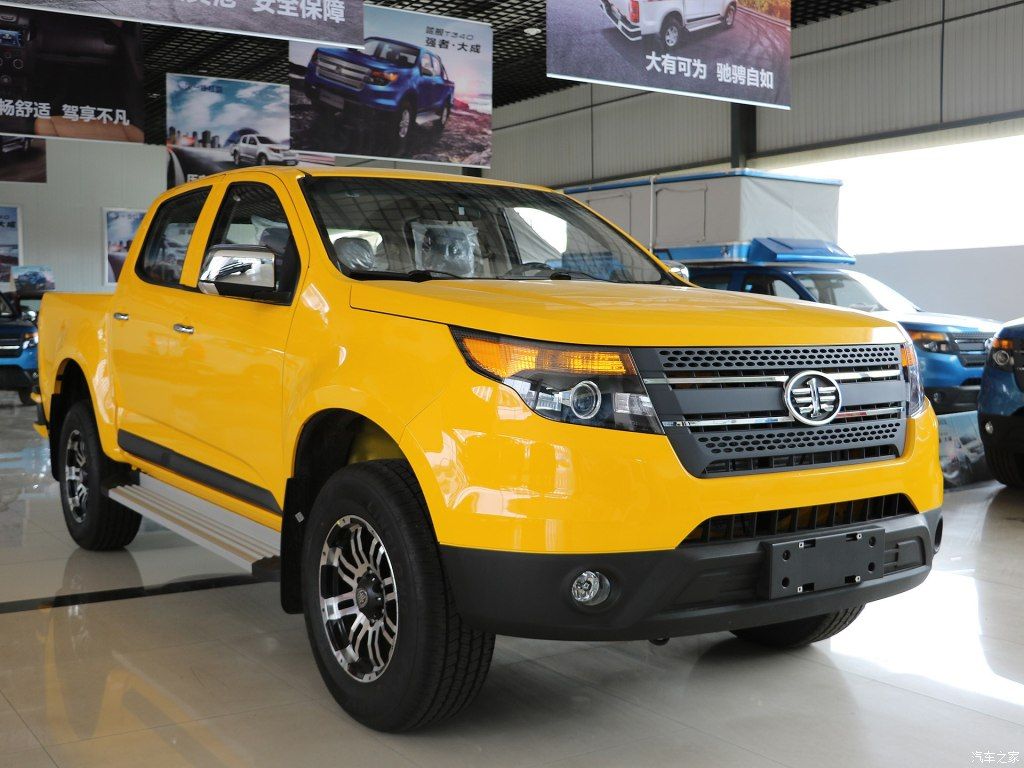 faw-hongta-t340-pickup-55 FAW Hongta T340 Pickup Has Watched Way Too Many Ford Explorer Commercials